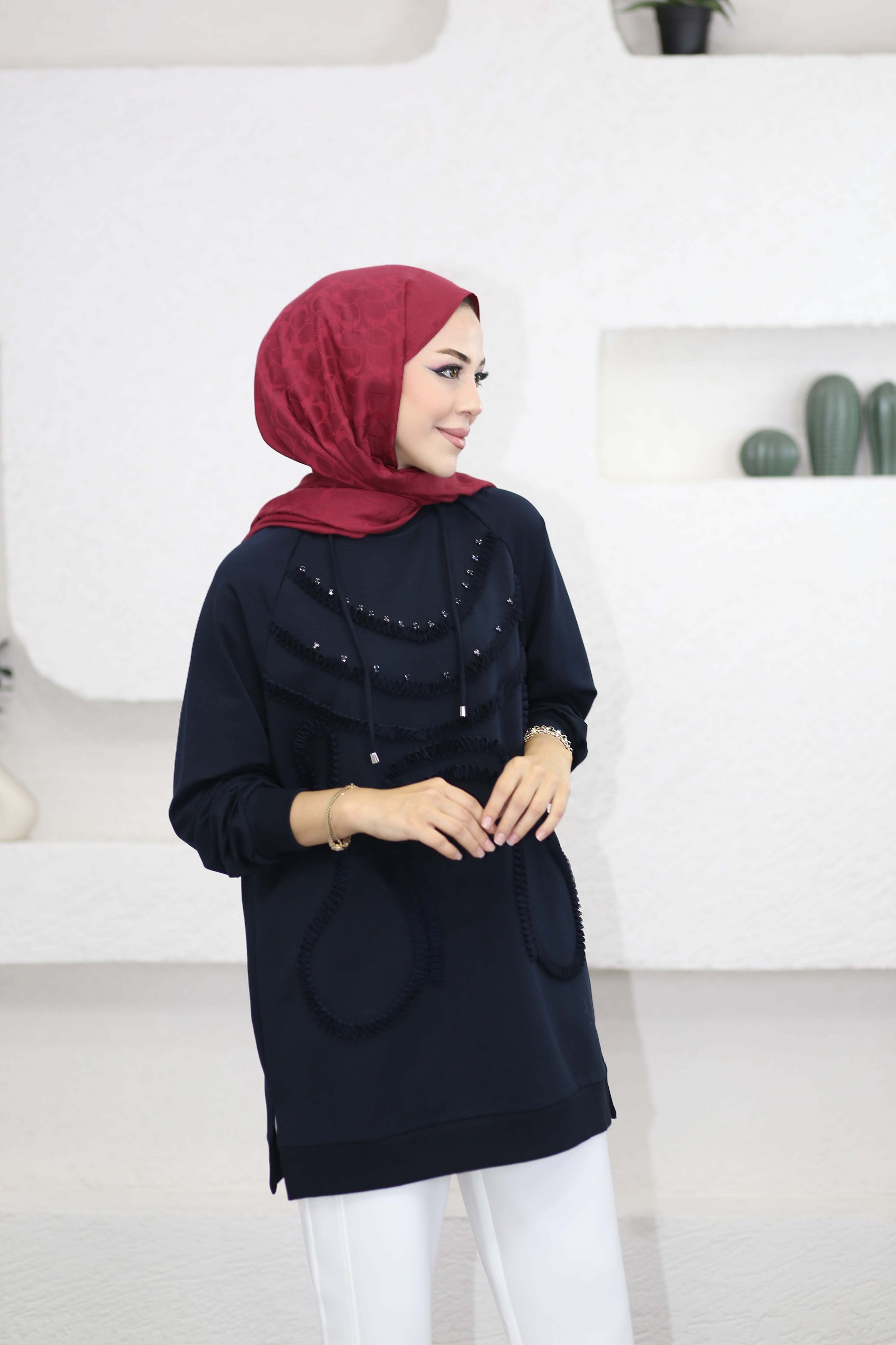 Önü Fırfır Taşlı Sweat Lacivert 10819