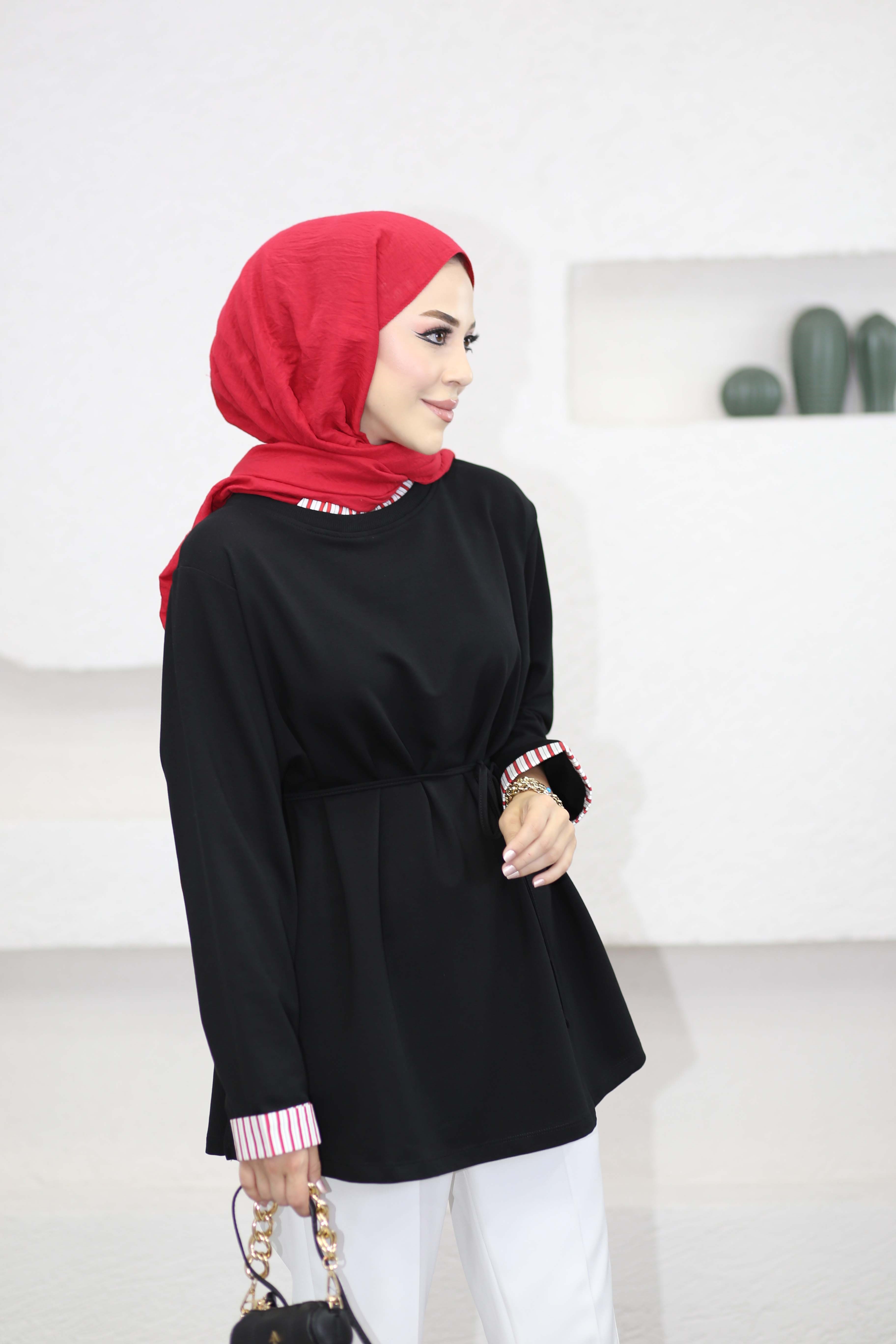 Yaka Ve Kolları Çizgili Garnili Sweat Siyah 3521