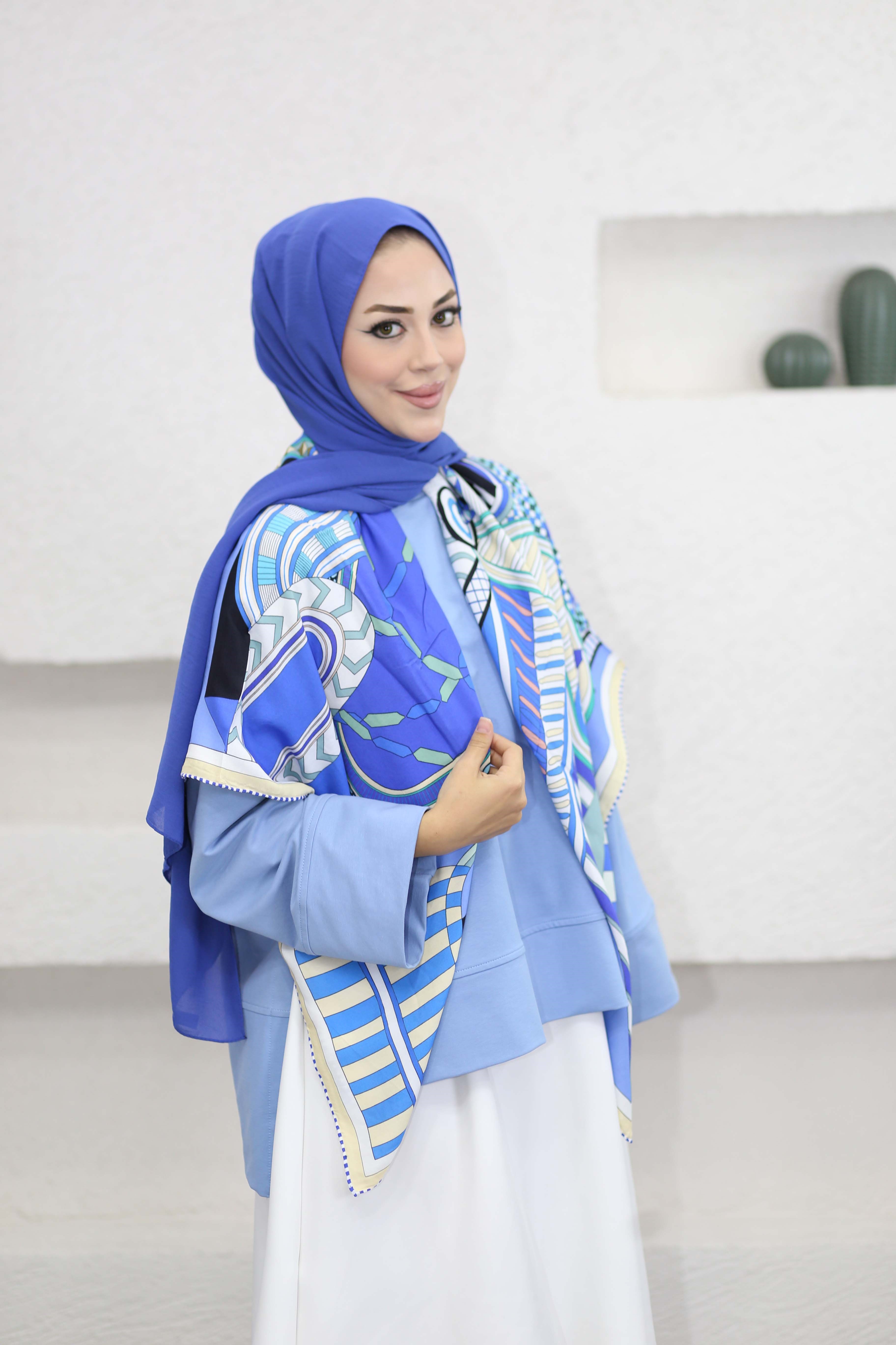 Yırtmaçlı Basıc Sweat Mavi 32560
