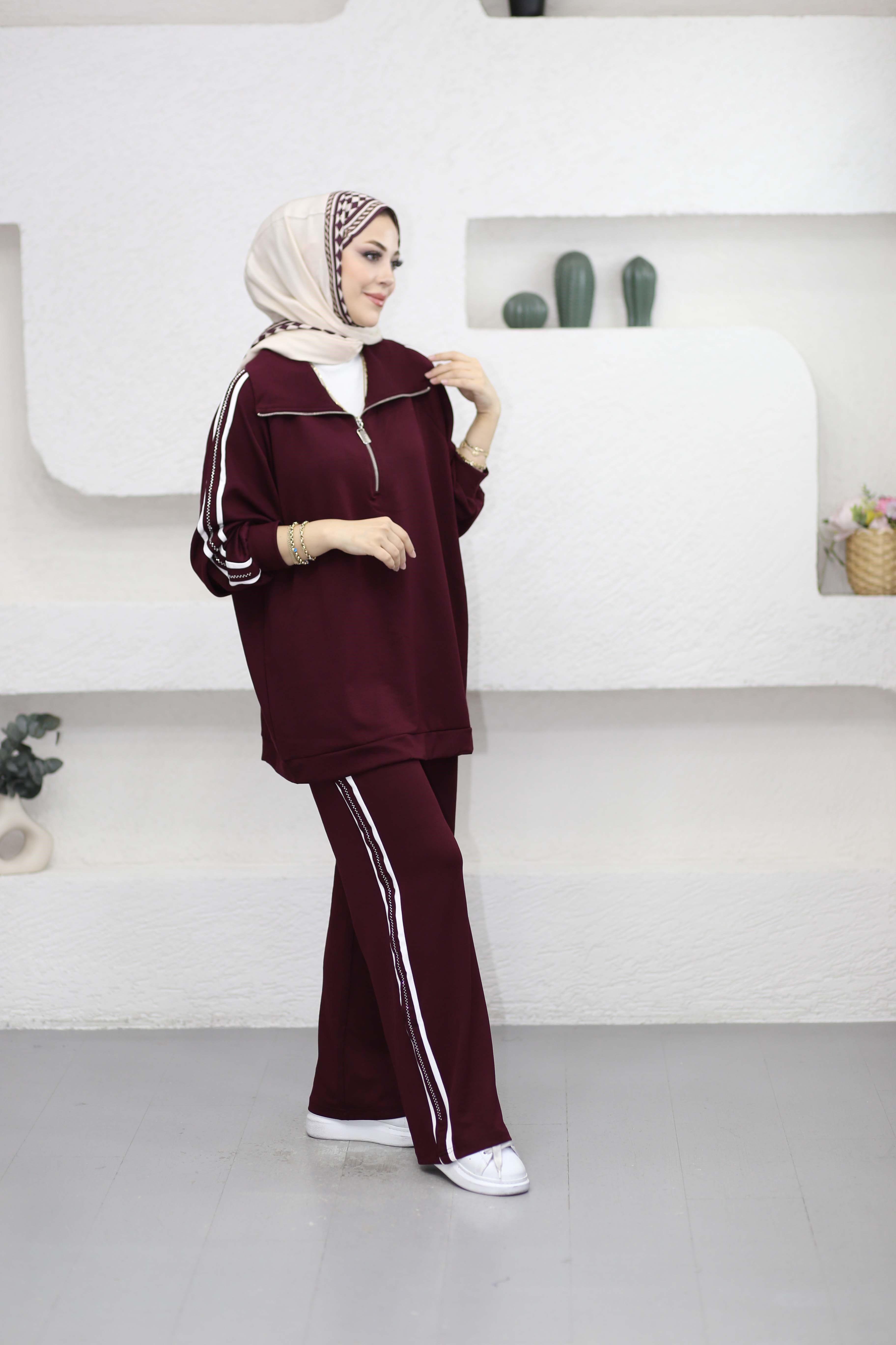 Boncuk İşlemeli Geniş Yaka Takım Bordo 3405