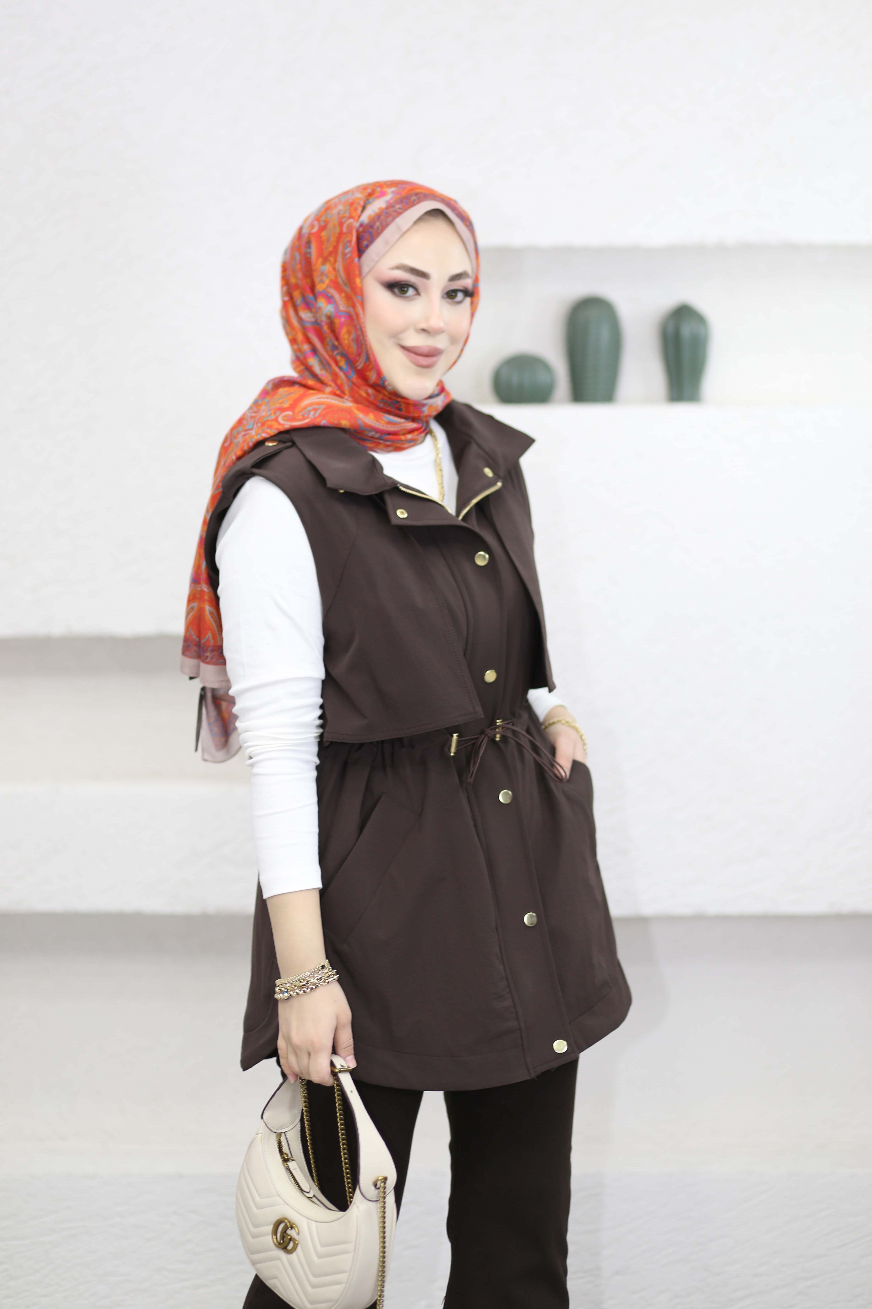 File Astarlı Yelek Kahverengi 4626