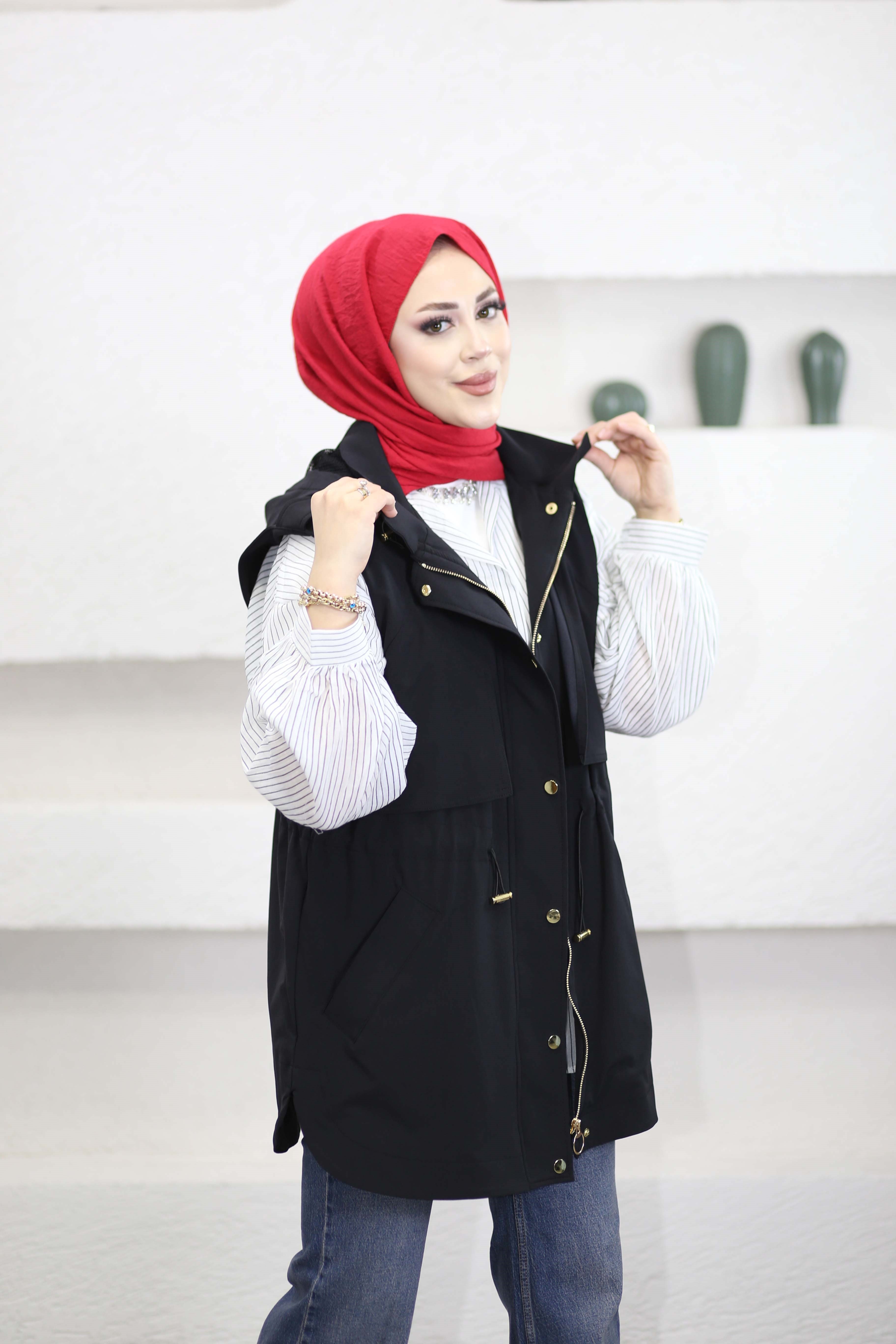 File Astarlı Yelek Siyah 4625