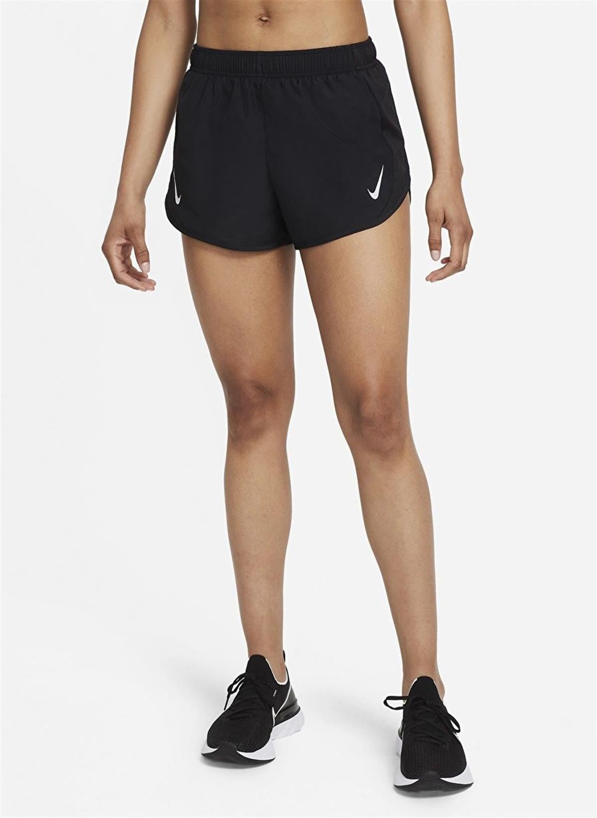 W NK FAST DF TEMPO SHORT - BEYAZ