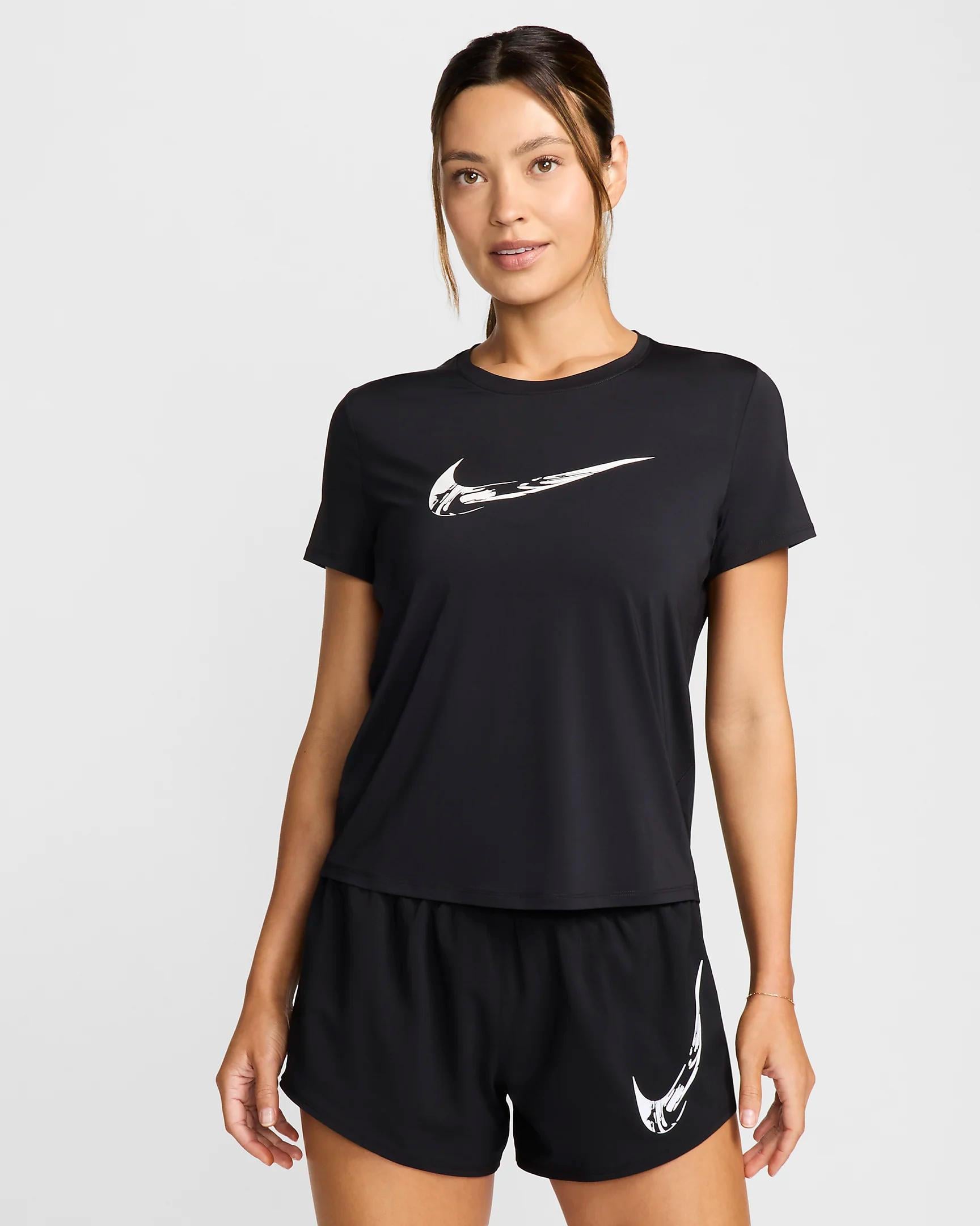 W NK ONE SWOOSH HBR DF SS TOP - BEYAZ