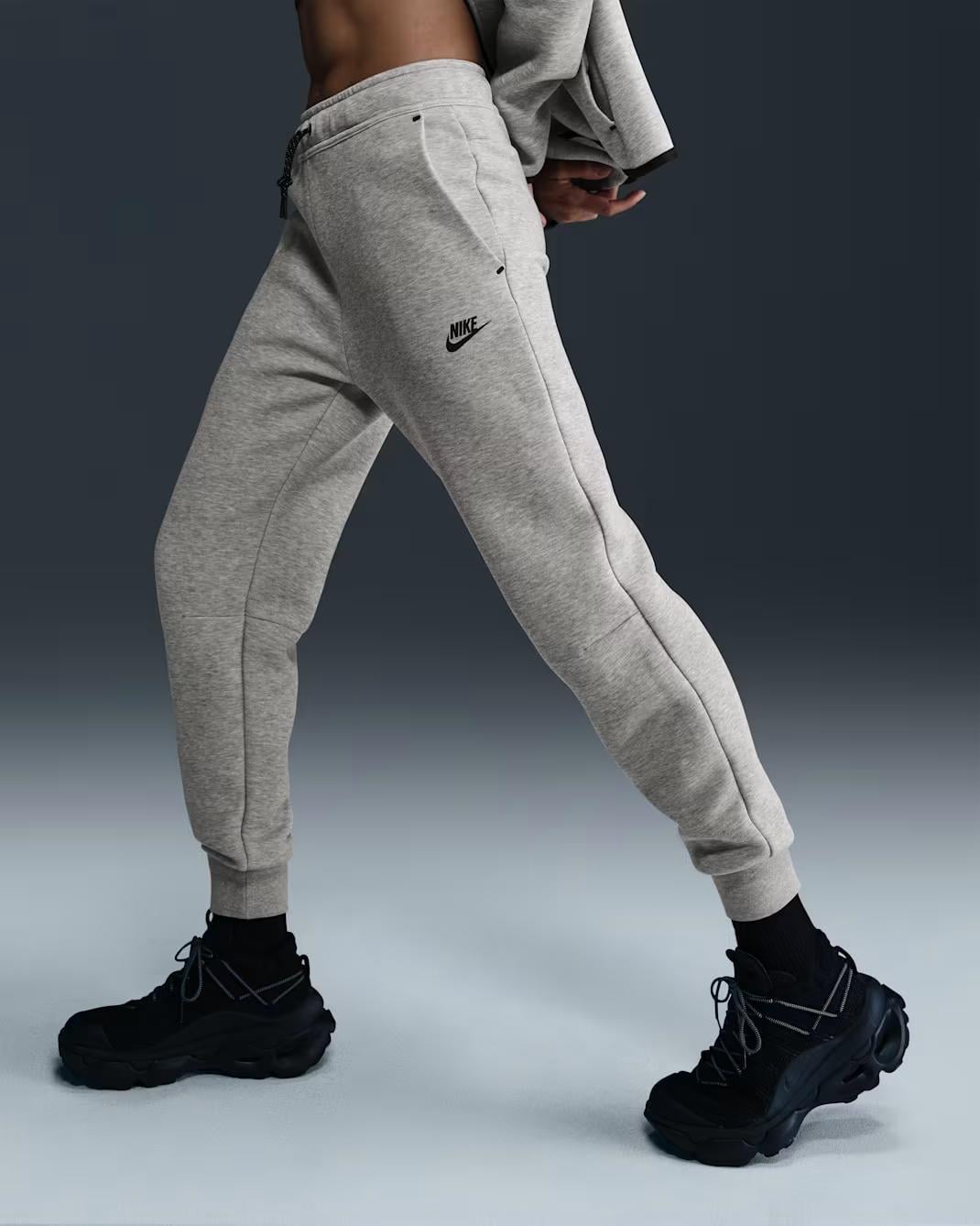 W NSW TCH FLC MR JGGER 2 - NIKE 063
