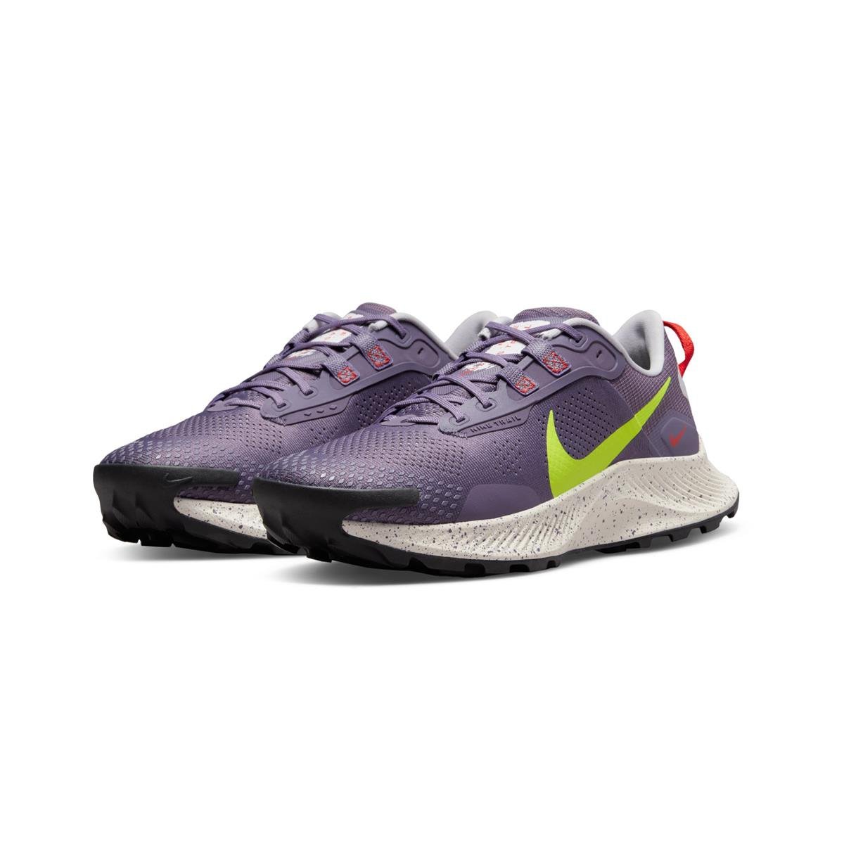 Nike Pegasus Trail 3 Kadın Koşu Ayakkabısı