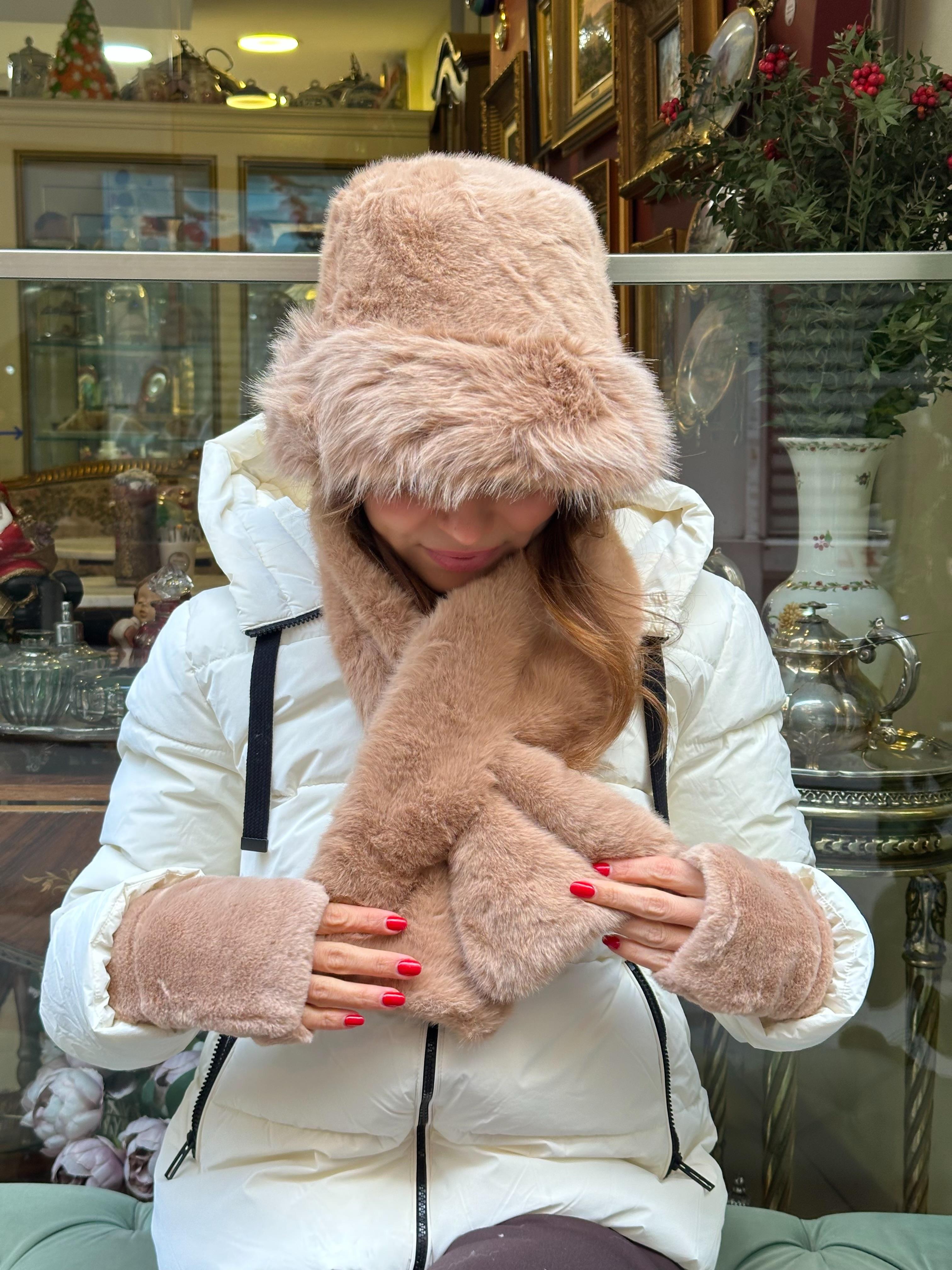 Kürklü İçten Geçmeli Atkı Camel