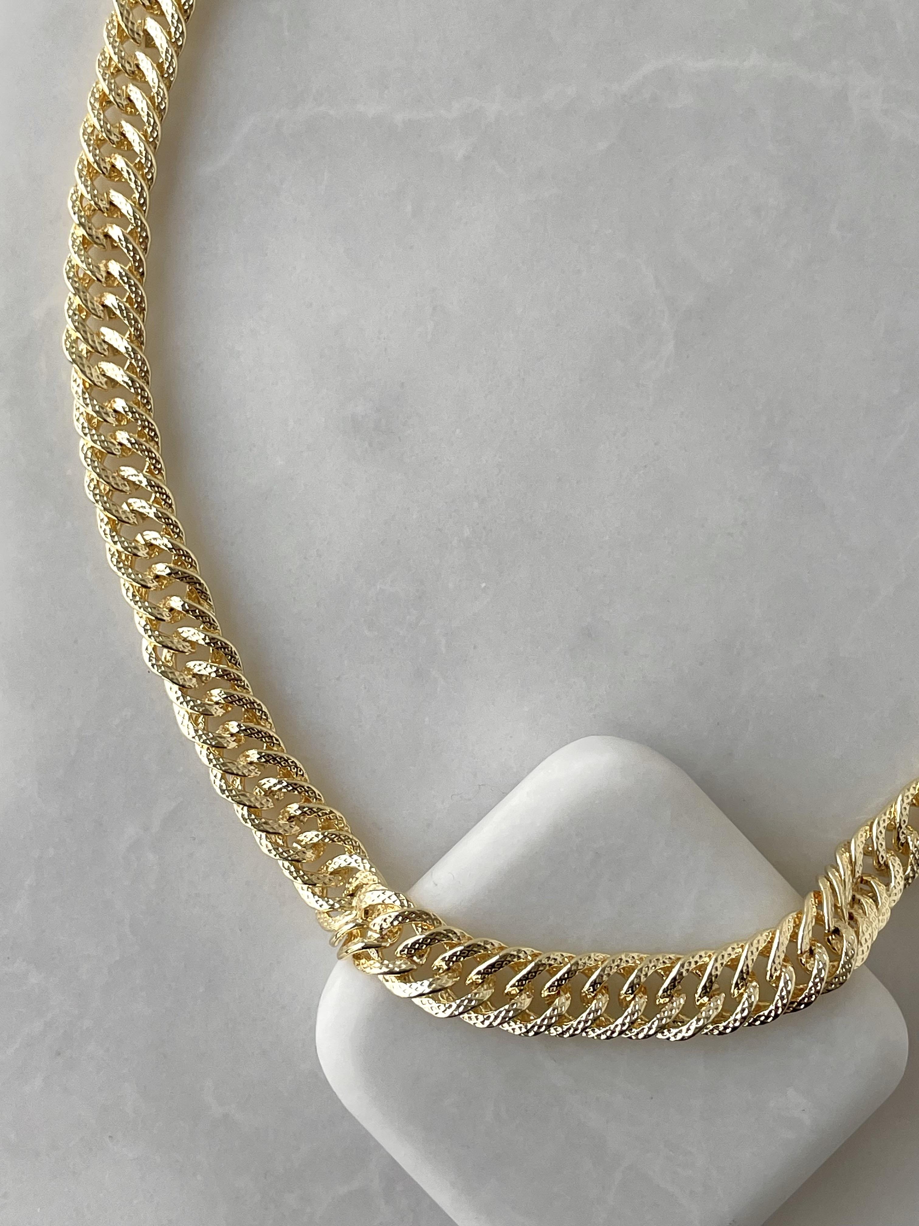 Işıltılı Ezme Zincir Kolye