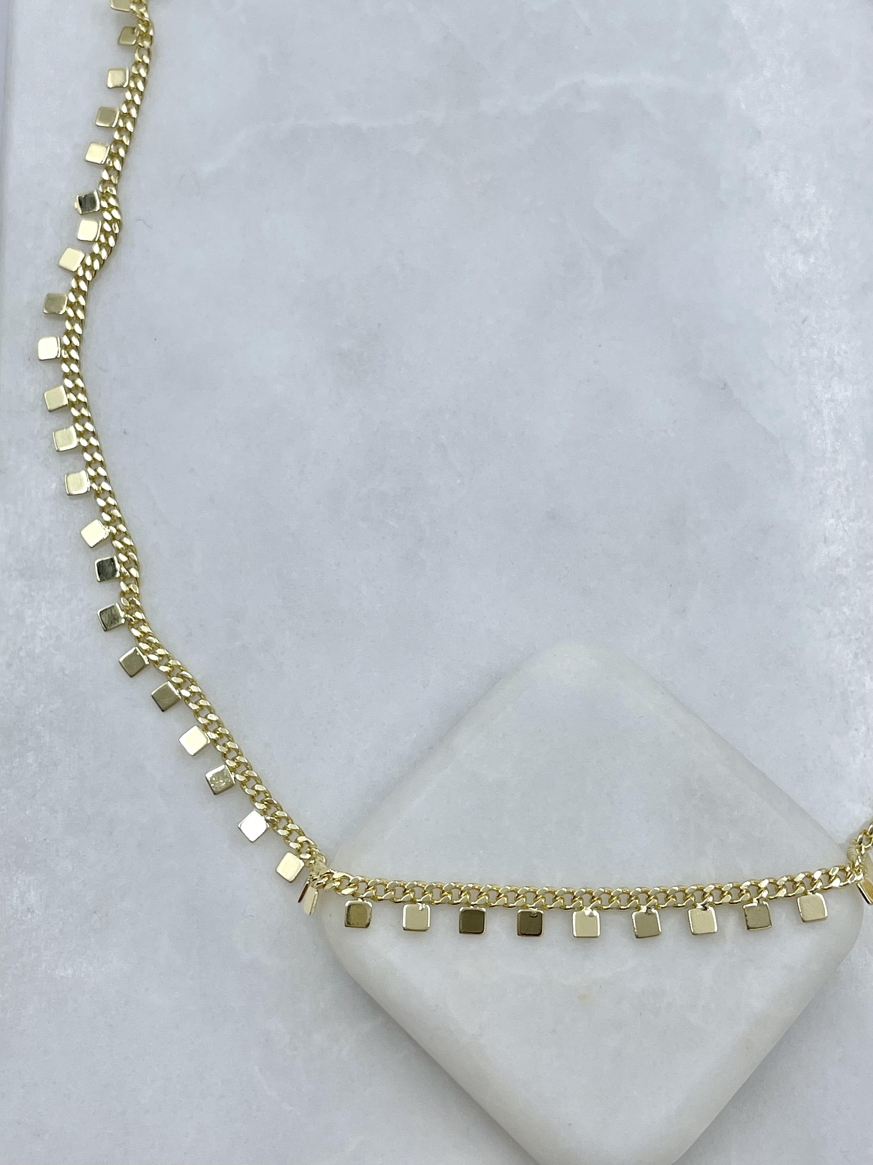 Altın Kaplama Kare Pul Plaka Sallantılı Kolye Gold