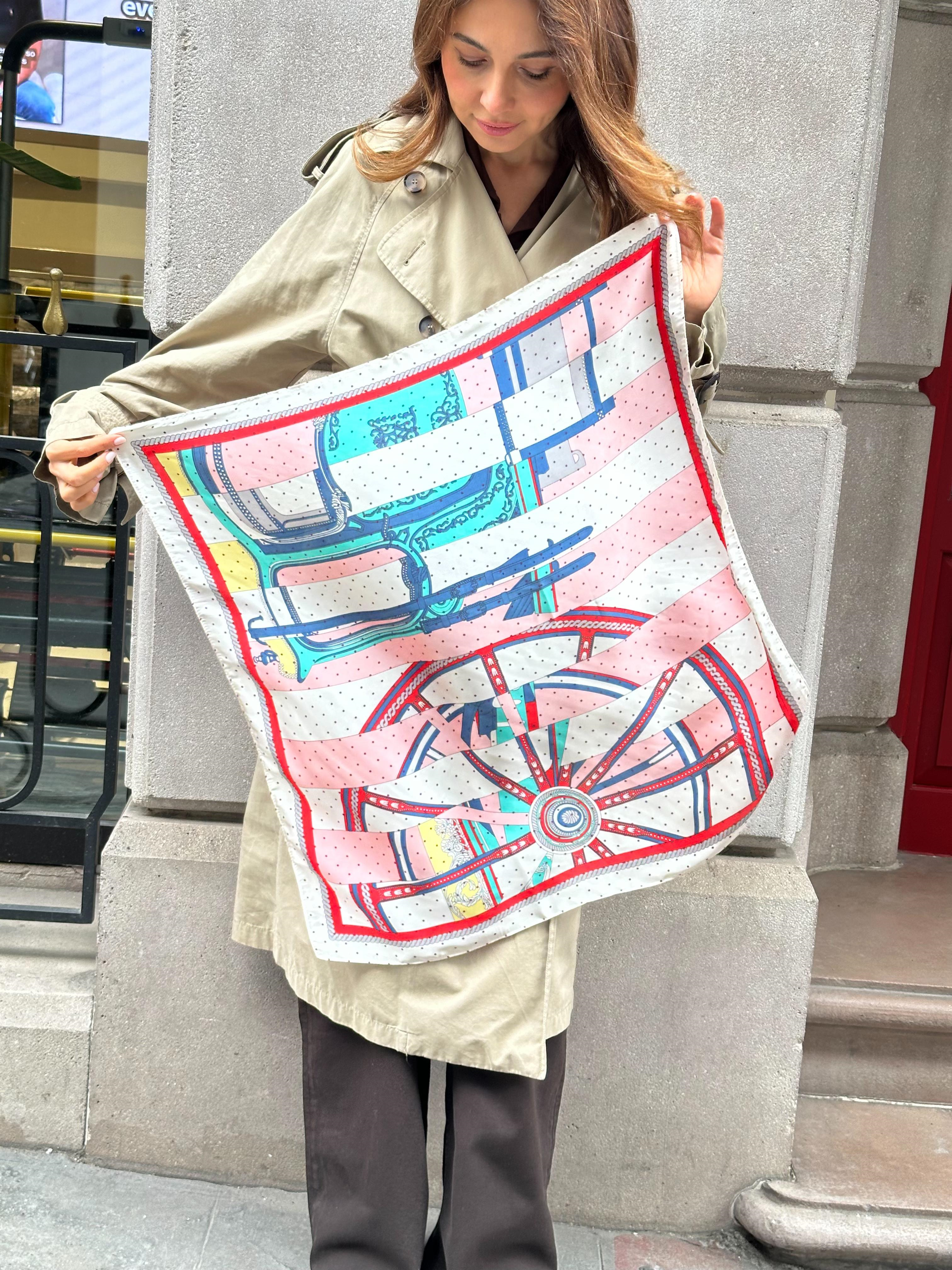 Bej Desenli Fular 70 x 70 cm Renkli