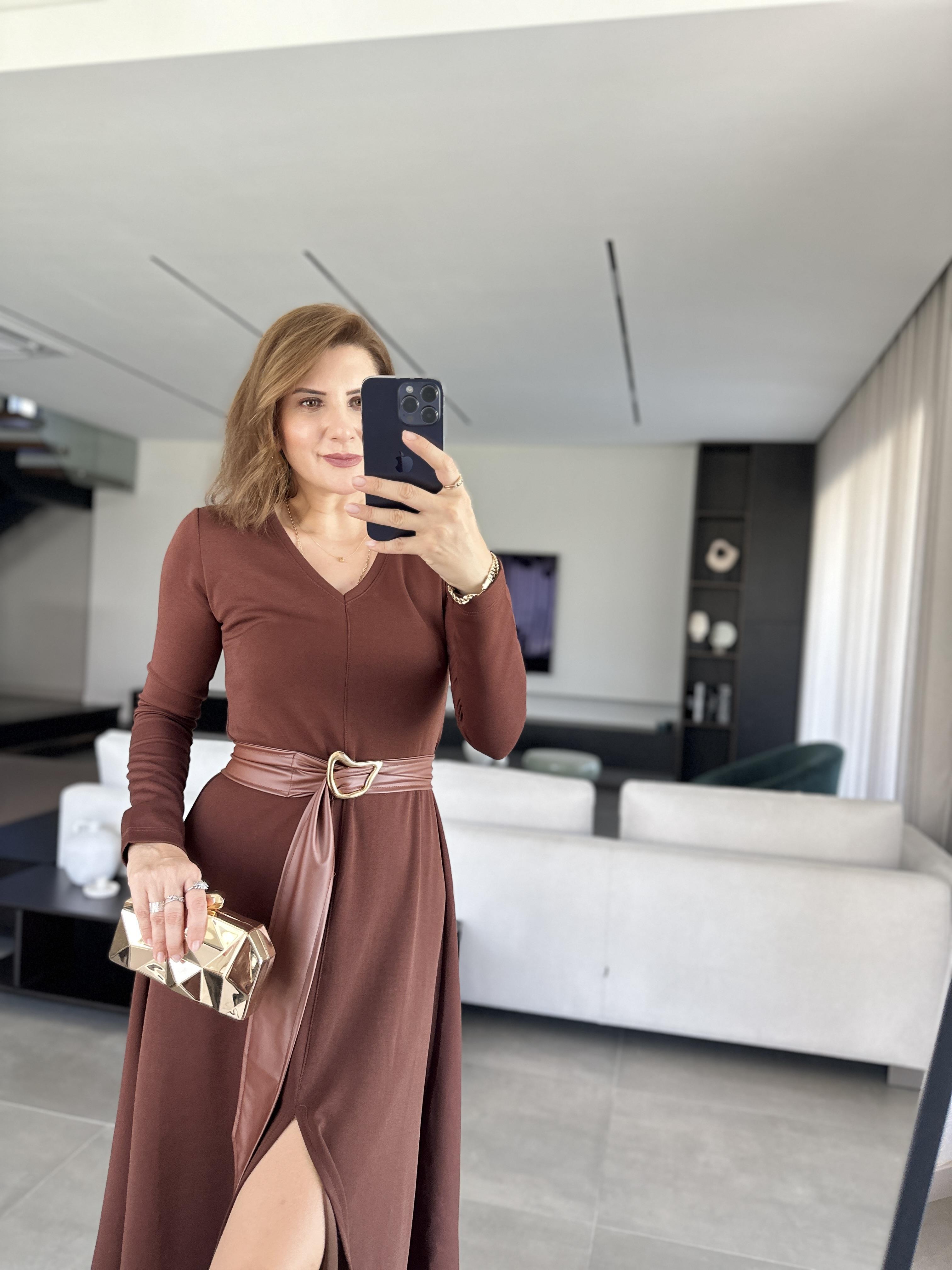 Acı Kahve Deri Kemerli Yırtmaç Detaylı Elbise