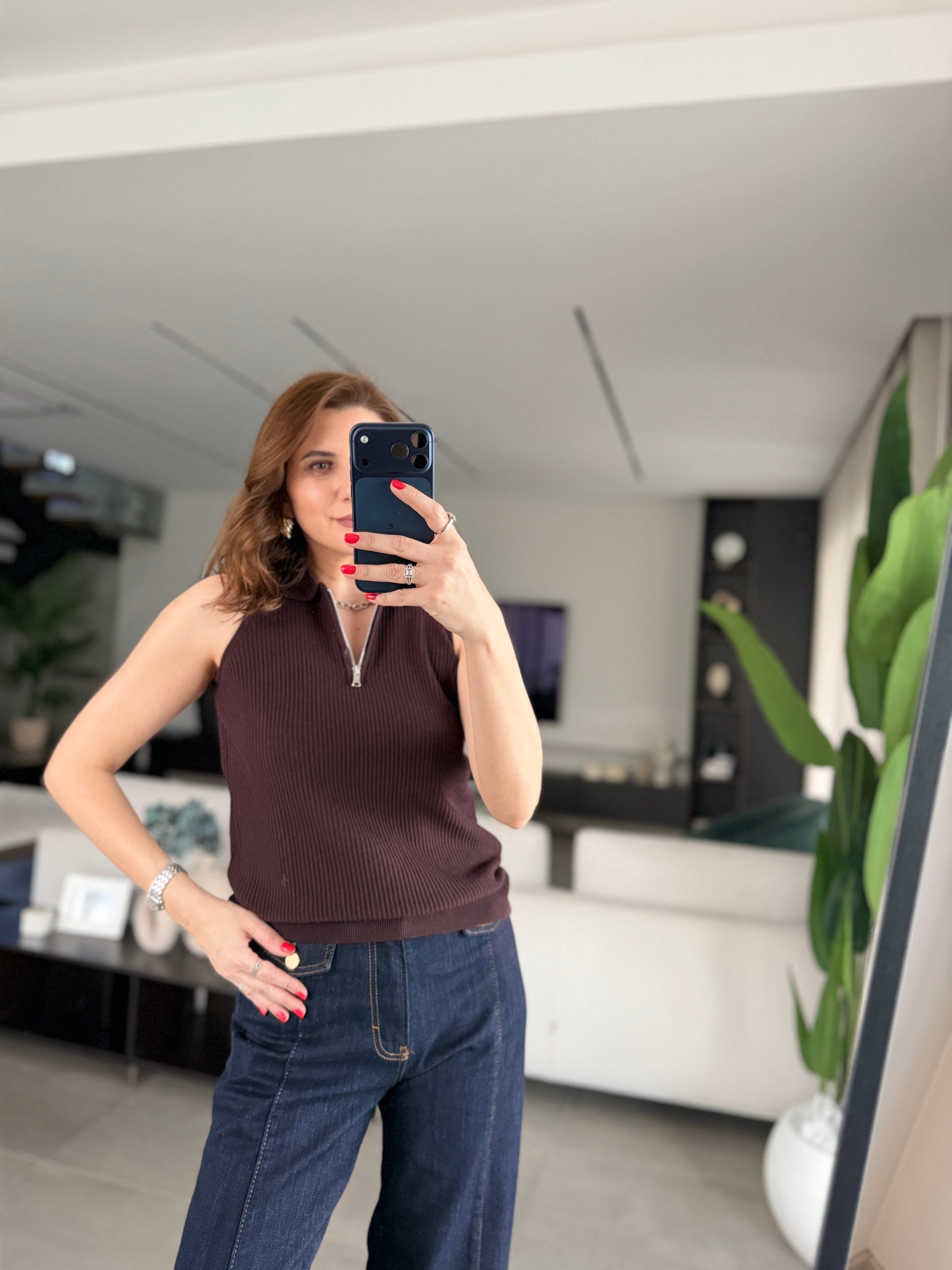 Acı Kahve Kalimera Yaka Fermuar Detaylı  Kolsuz Kazak