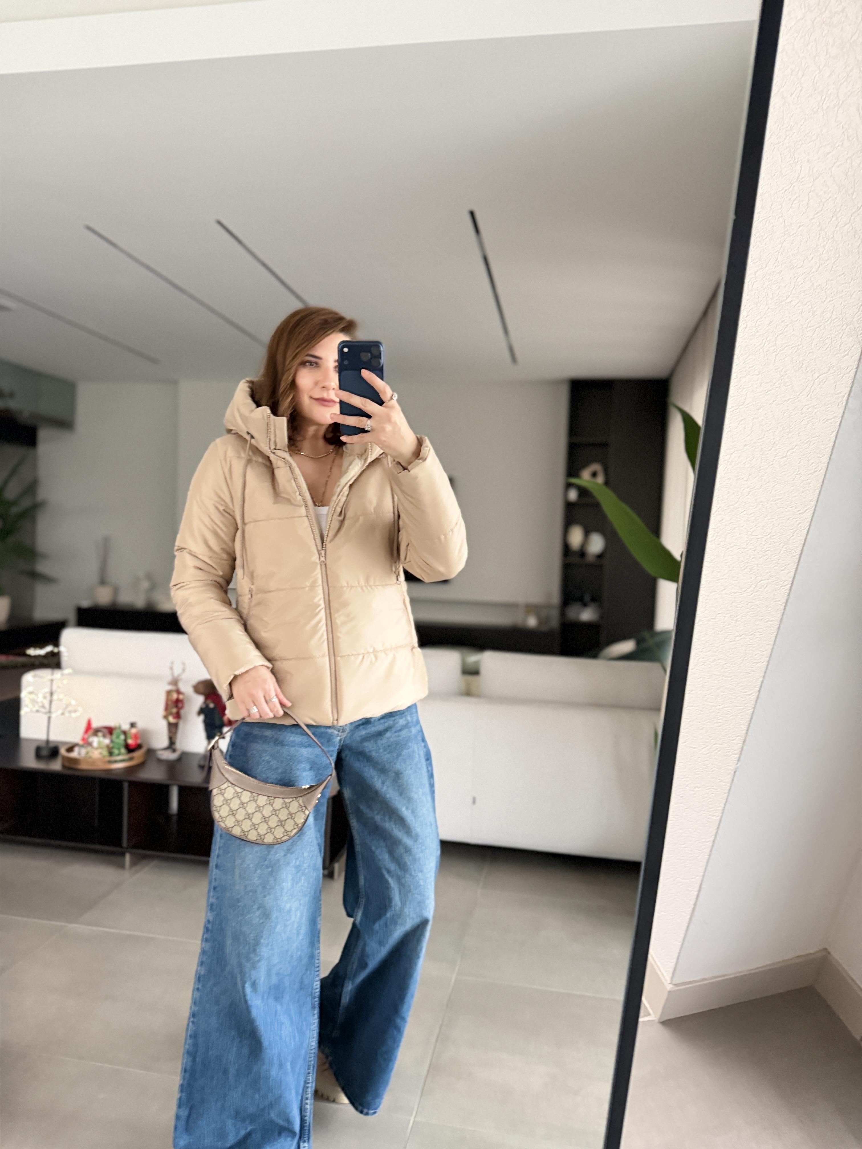 Bej Kapşonlu Şişme Mont