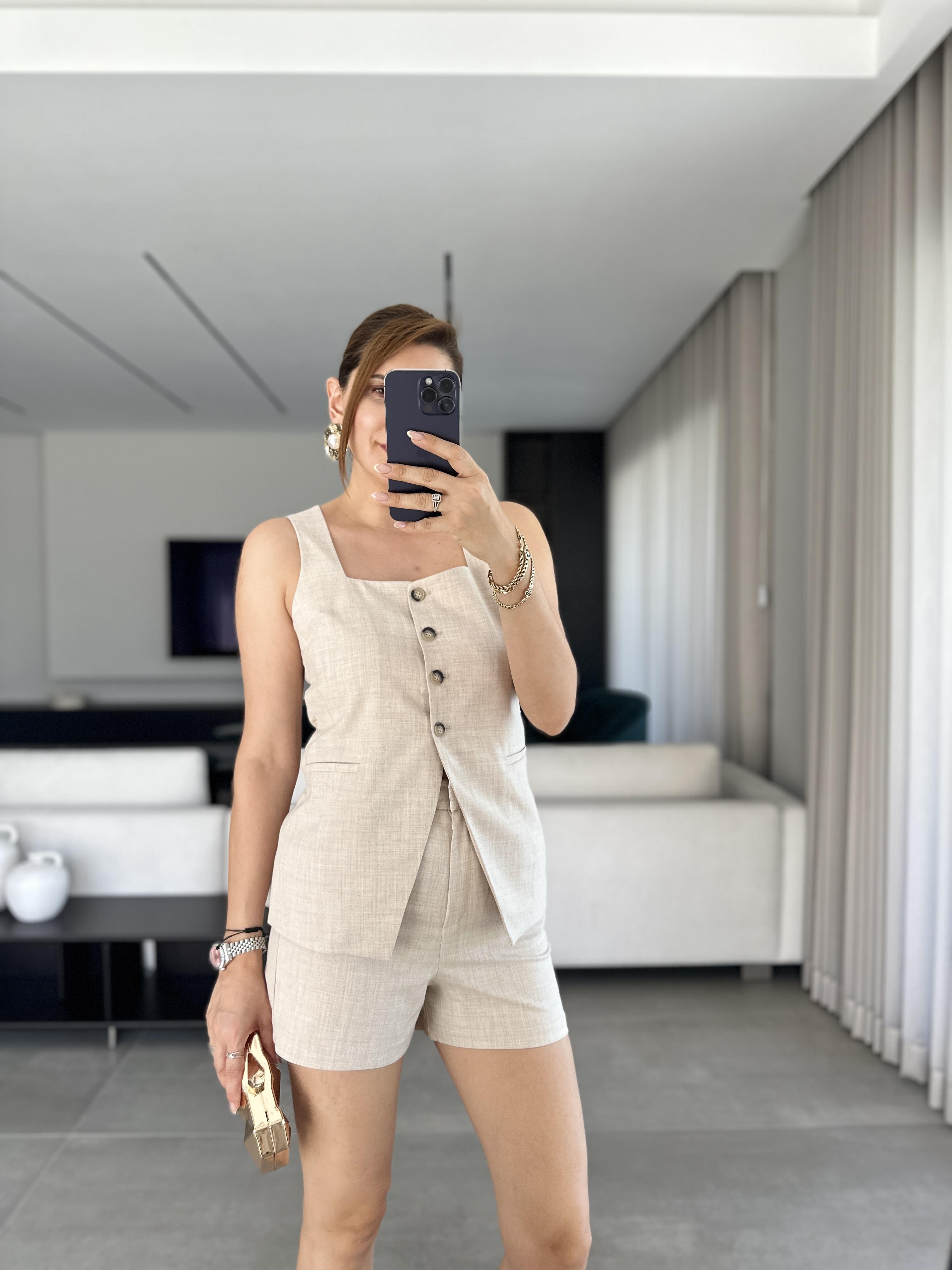 Düğme Detaylı Şort Bluz Takım