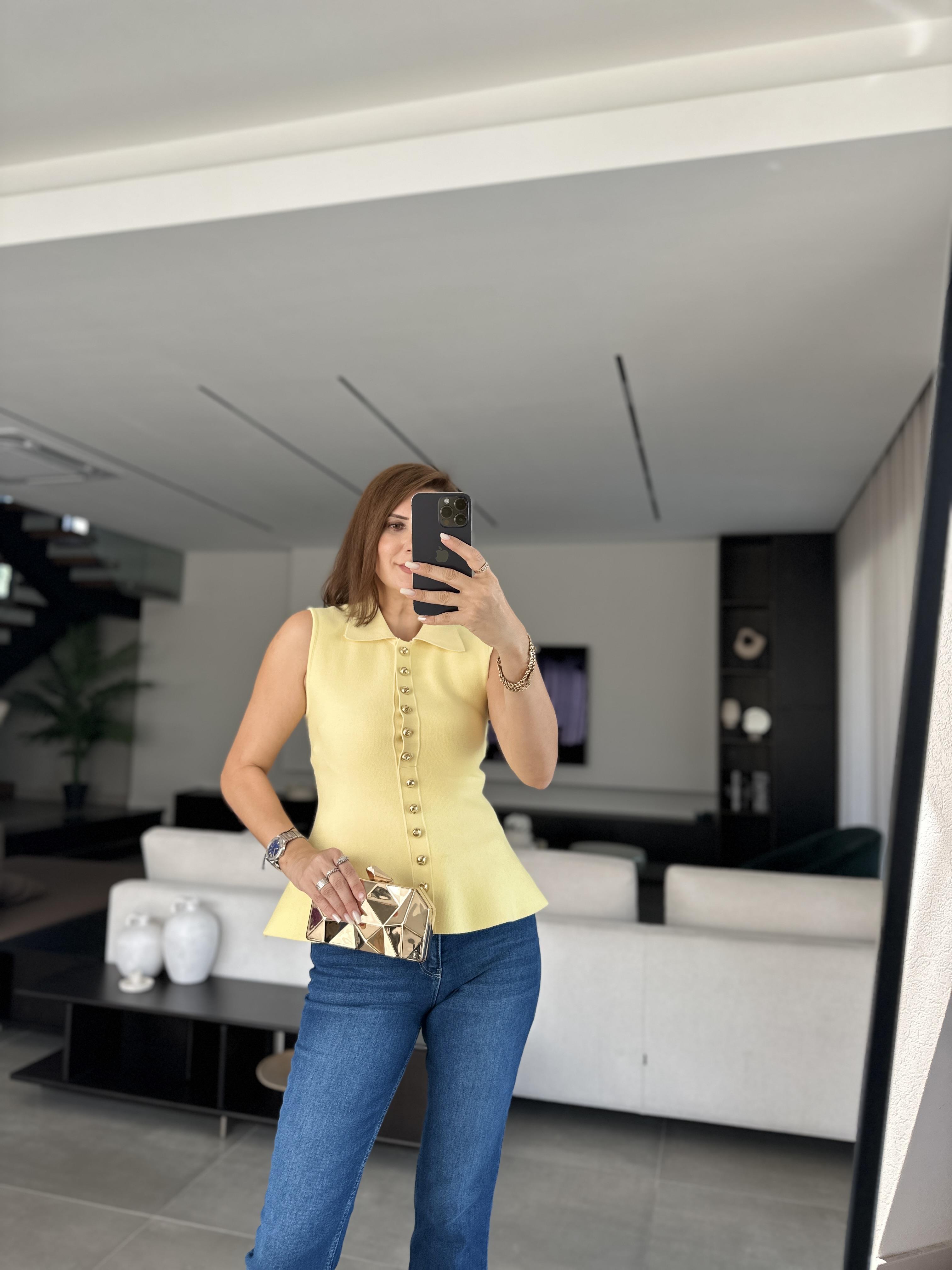 Gold Düğmeli Yelek