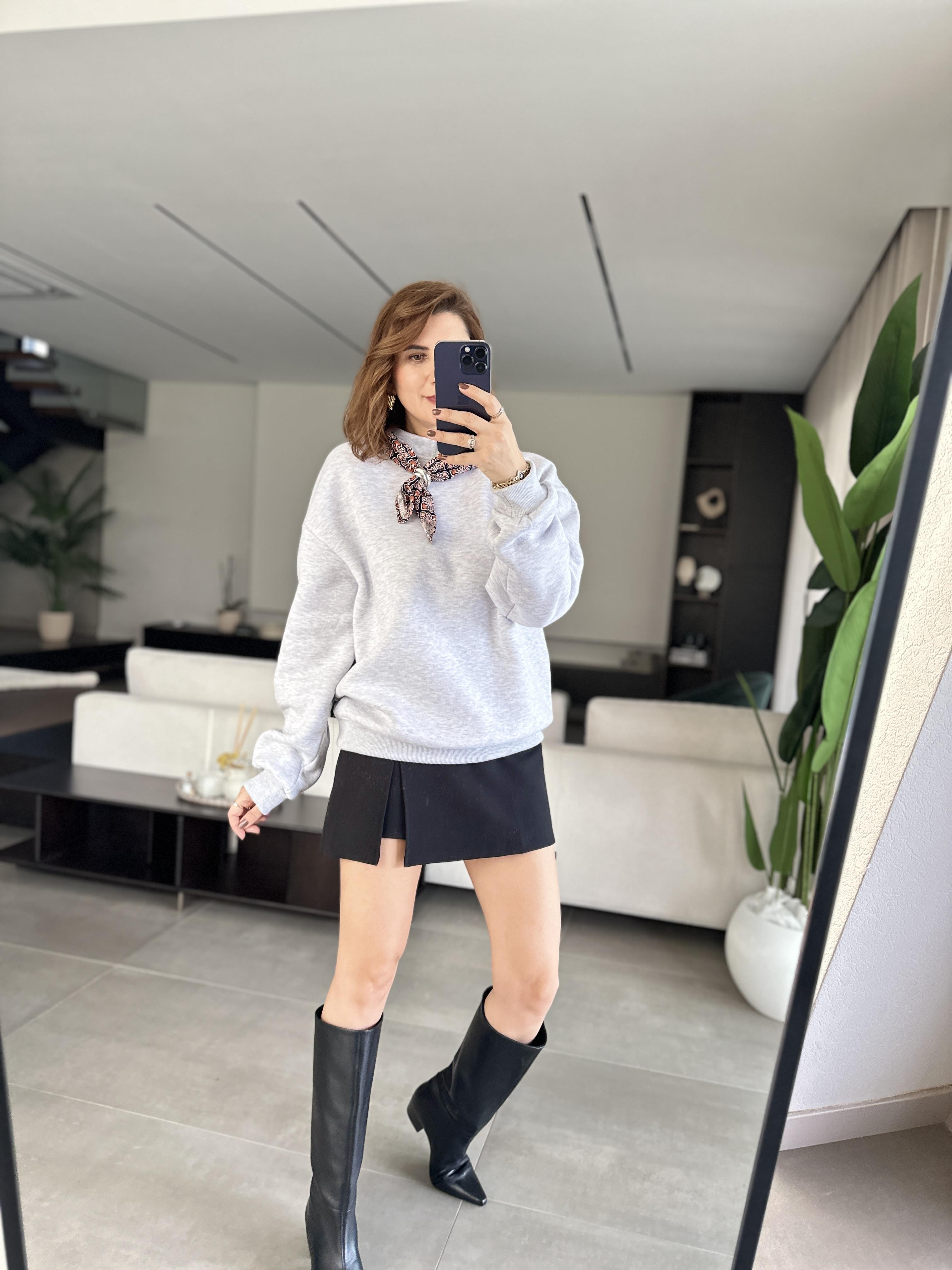 Gri Şal Detaylı Bisiklet Yaka Sweat