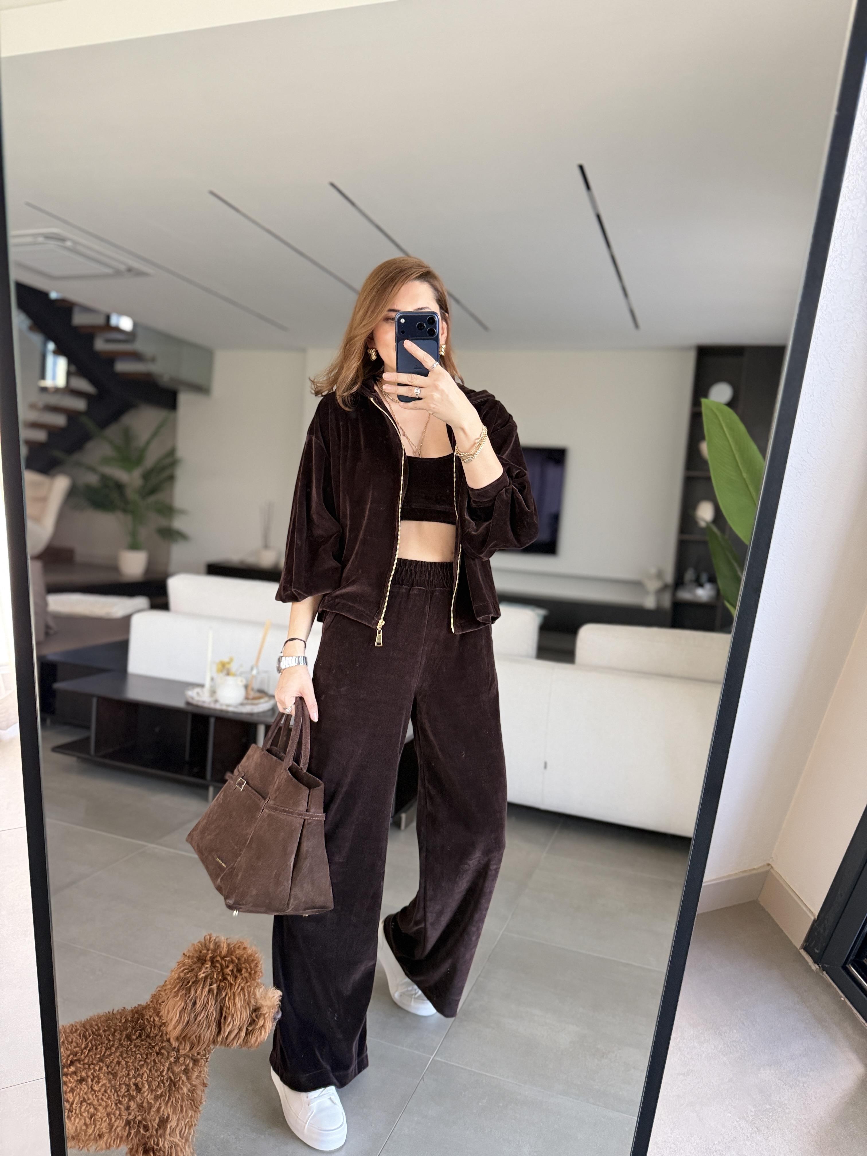 Kadife Ceketli Takım