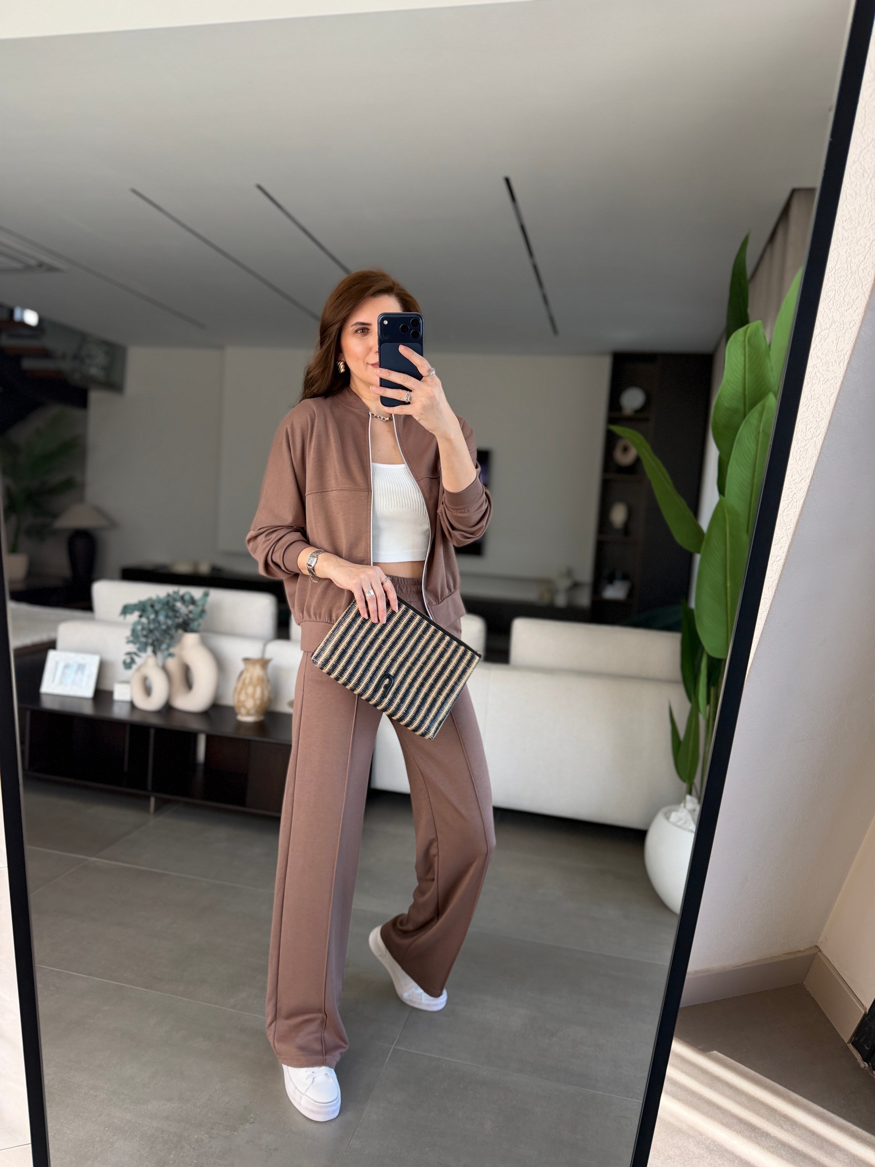 Kahverengi Dikiş Detaylı Ceket Takım