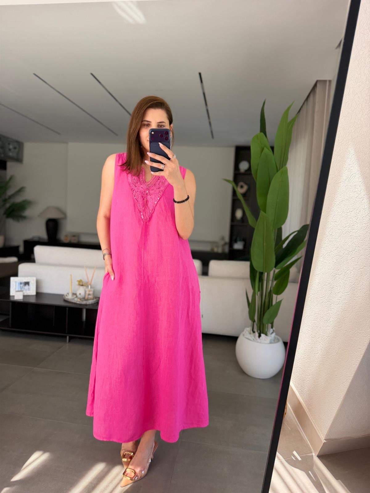 Pembe Yaka Motifli Atlas Elbise