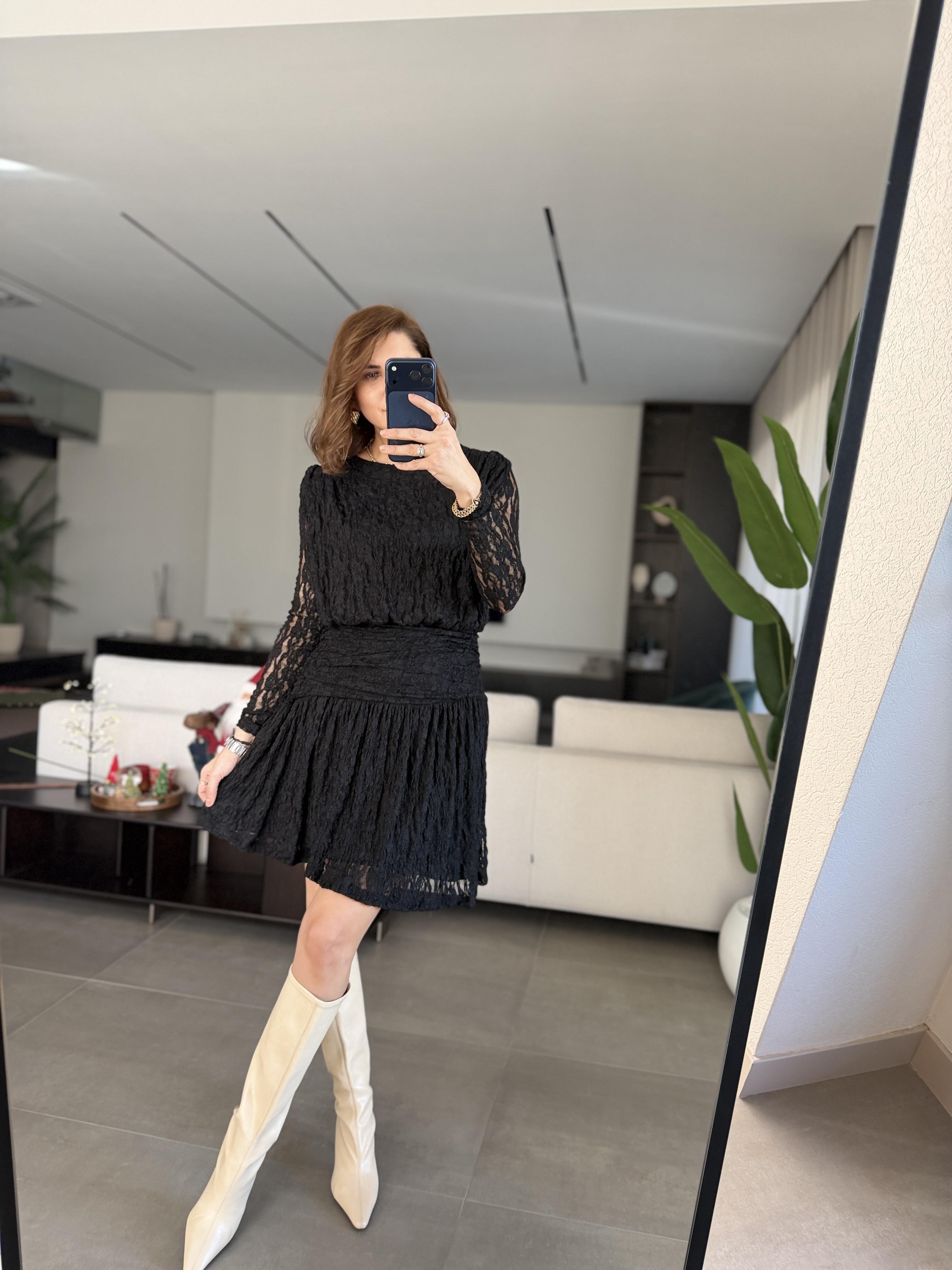 Siyah Astarlı Drapeli Dantel Elbise