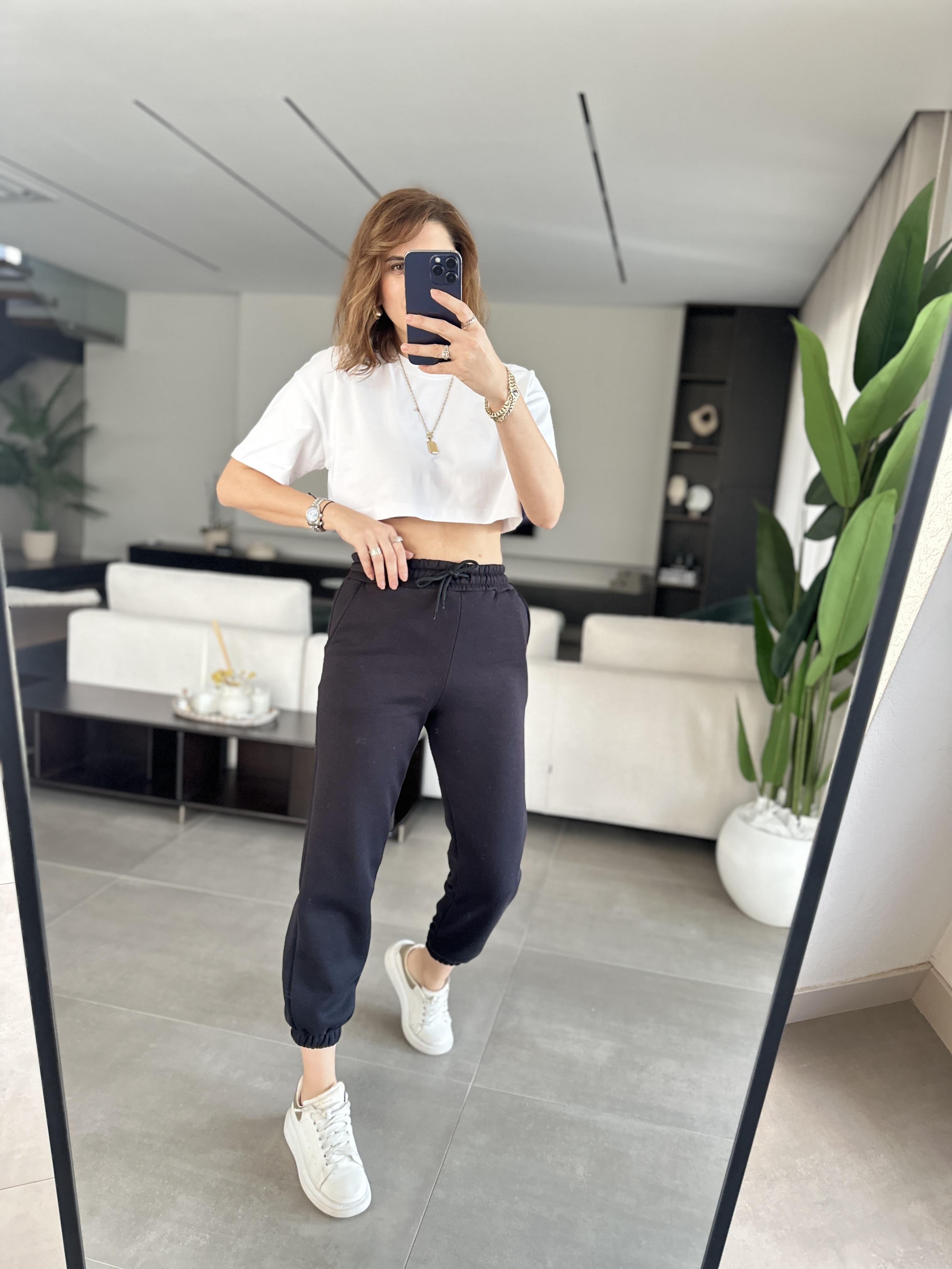 Siyah Bel Ve Paça Lastikli Jogger Eşofman