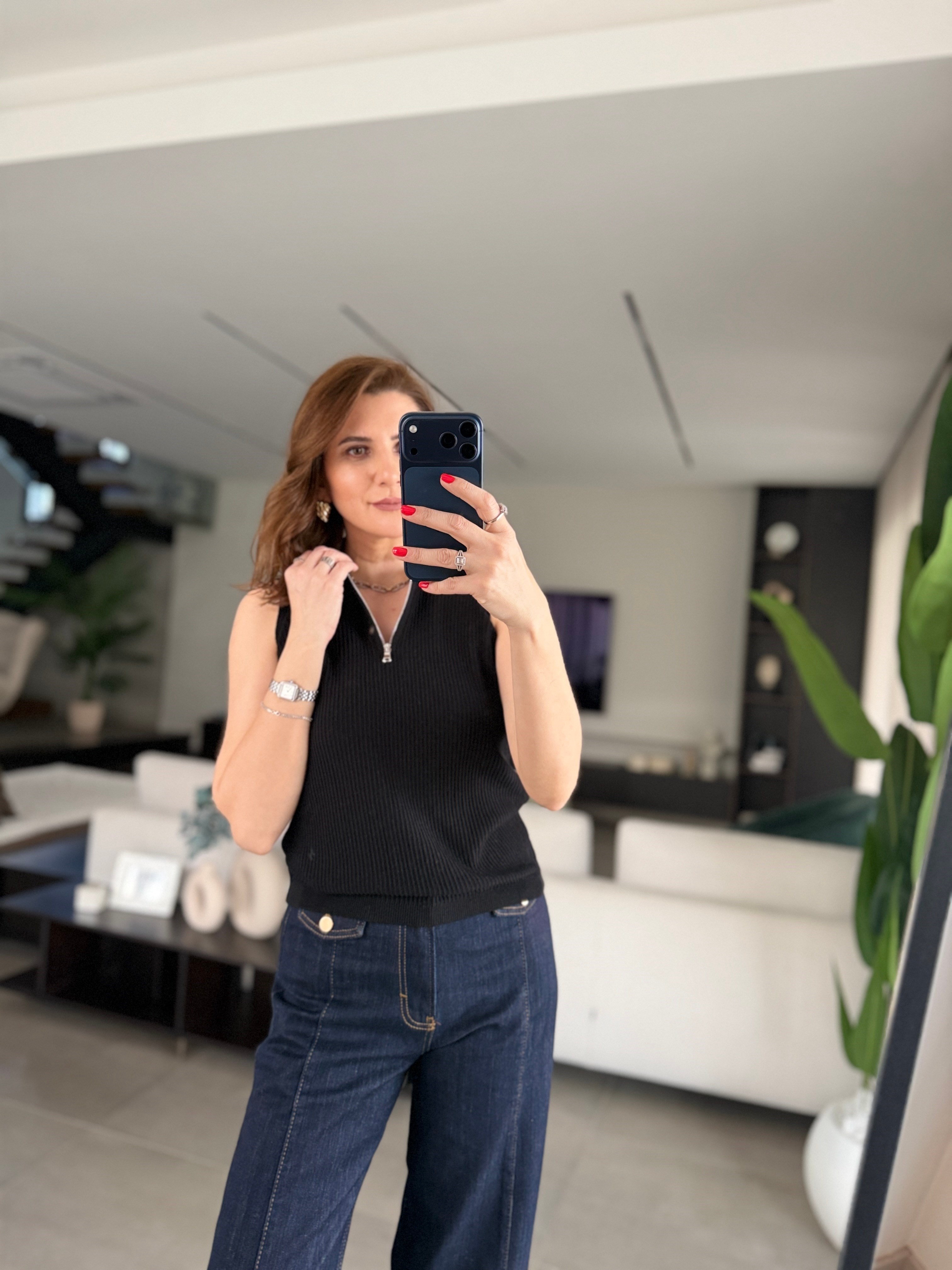 Siyah Kalimera Yaka Fermuar Detaylı  Kolsuz Kazak