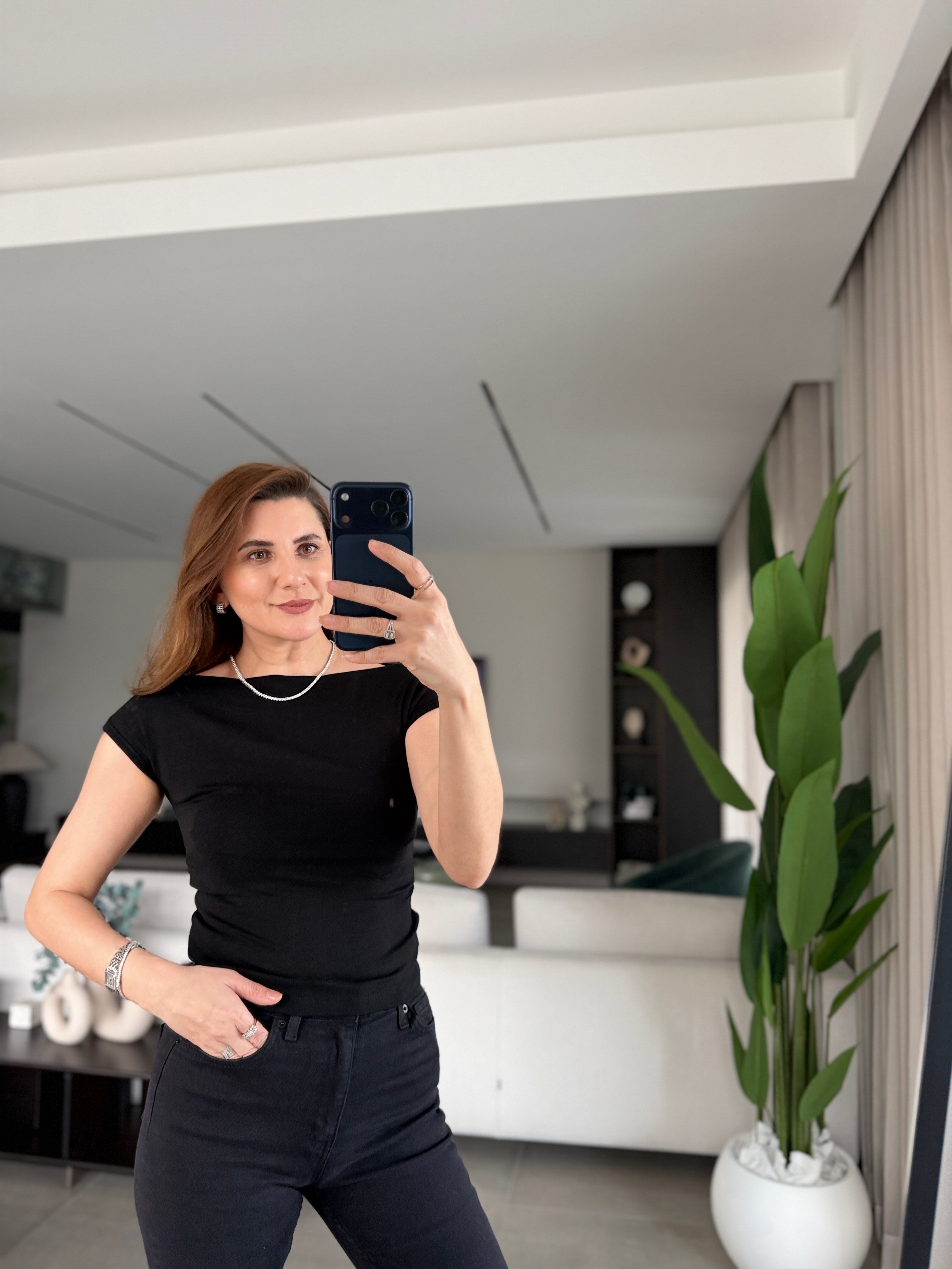 Siyah Kolsuz Kayık Yaka Bady