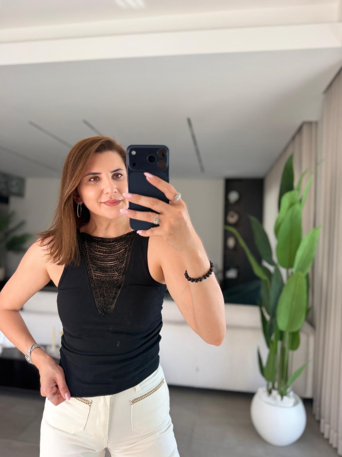 Siyah Yaka Boncuk Pırıltı Atlet