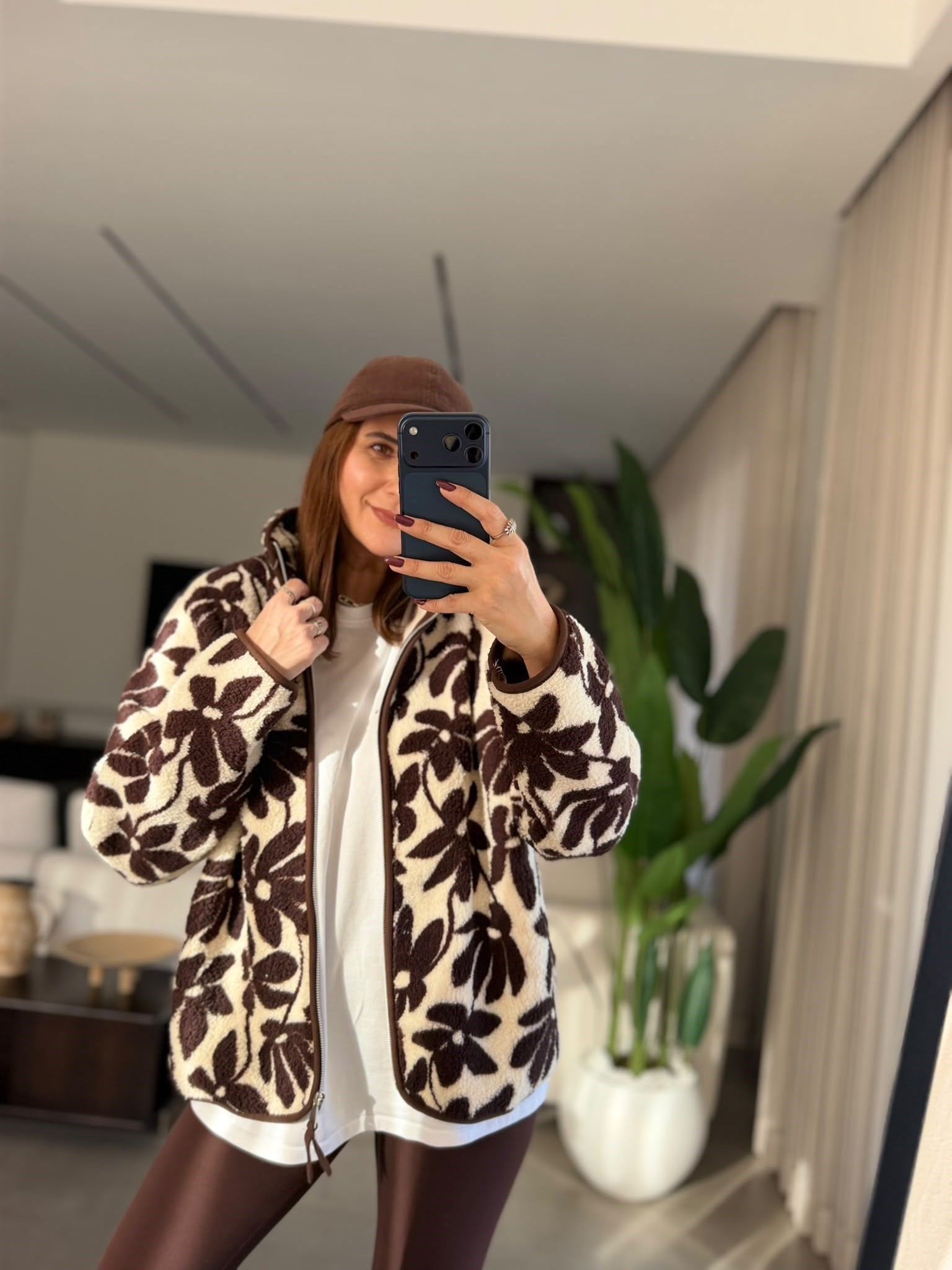 Acı Kahve Çiçek Desenli Peluş Ceket