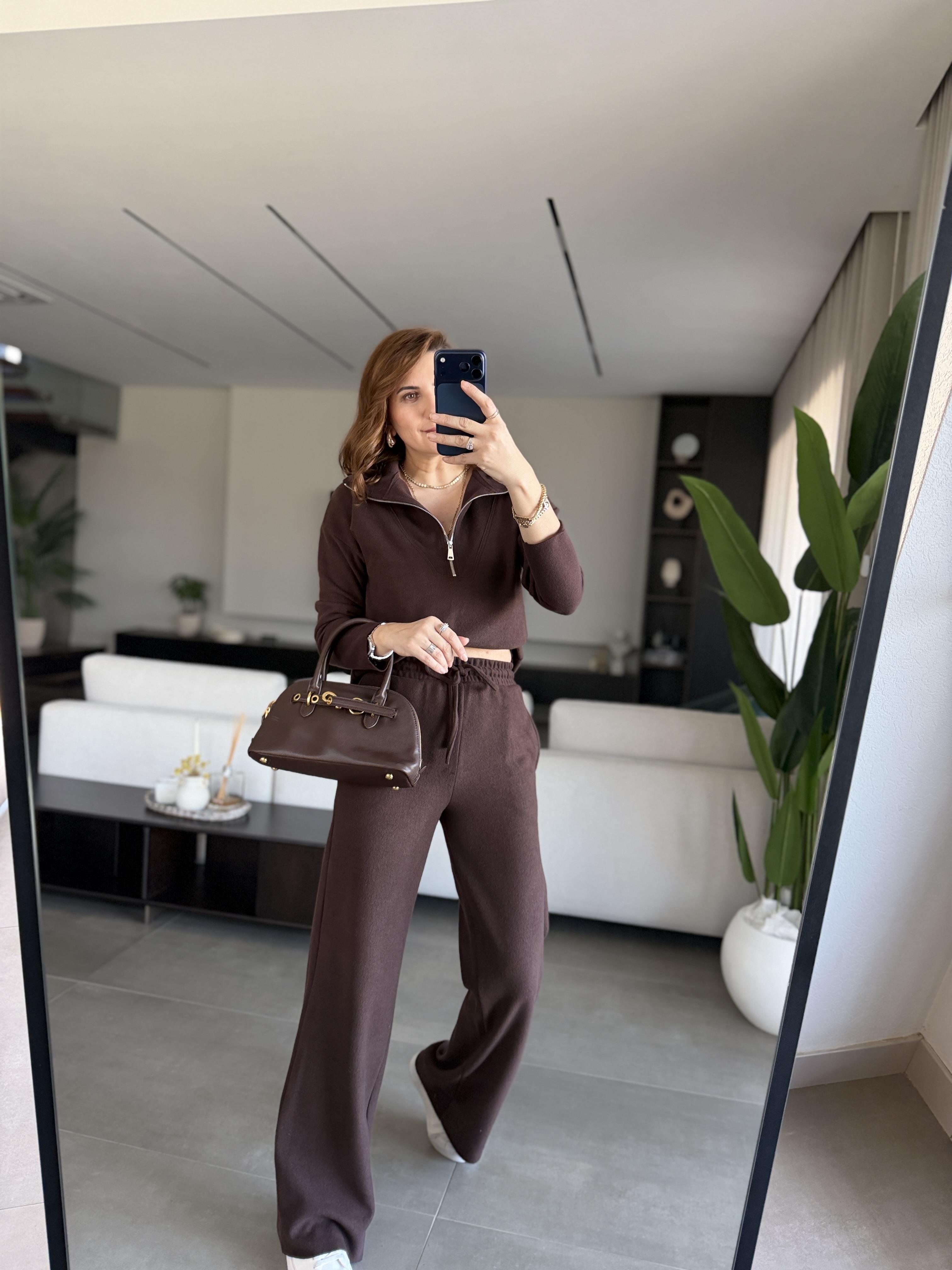 Acı Kahve Dik Yaka Yarım Fermuarlı Takım