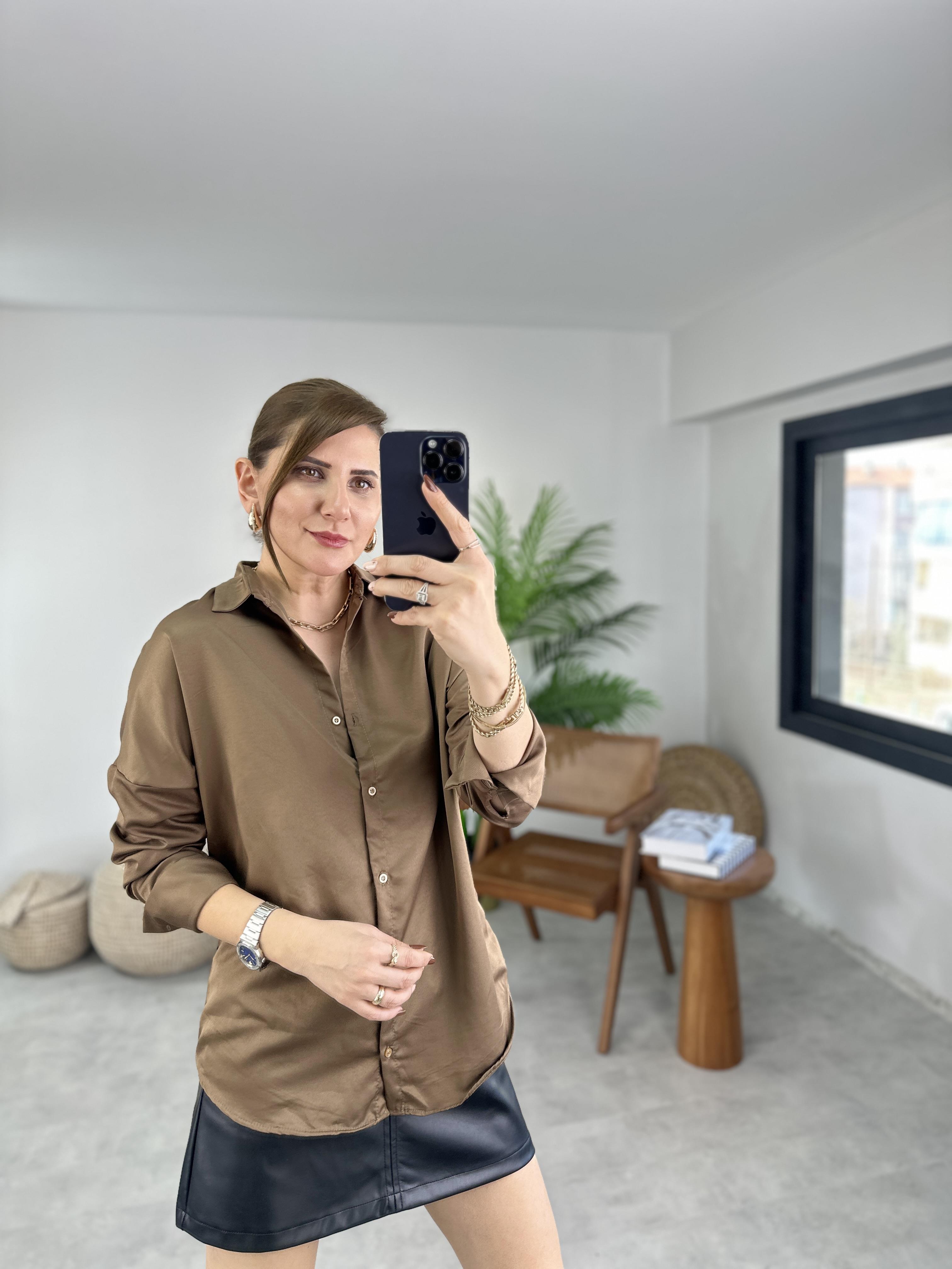 Acı Kahve Laura Pamuk Saten Gömlek