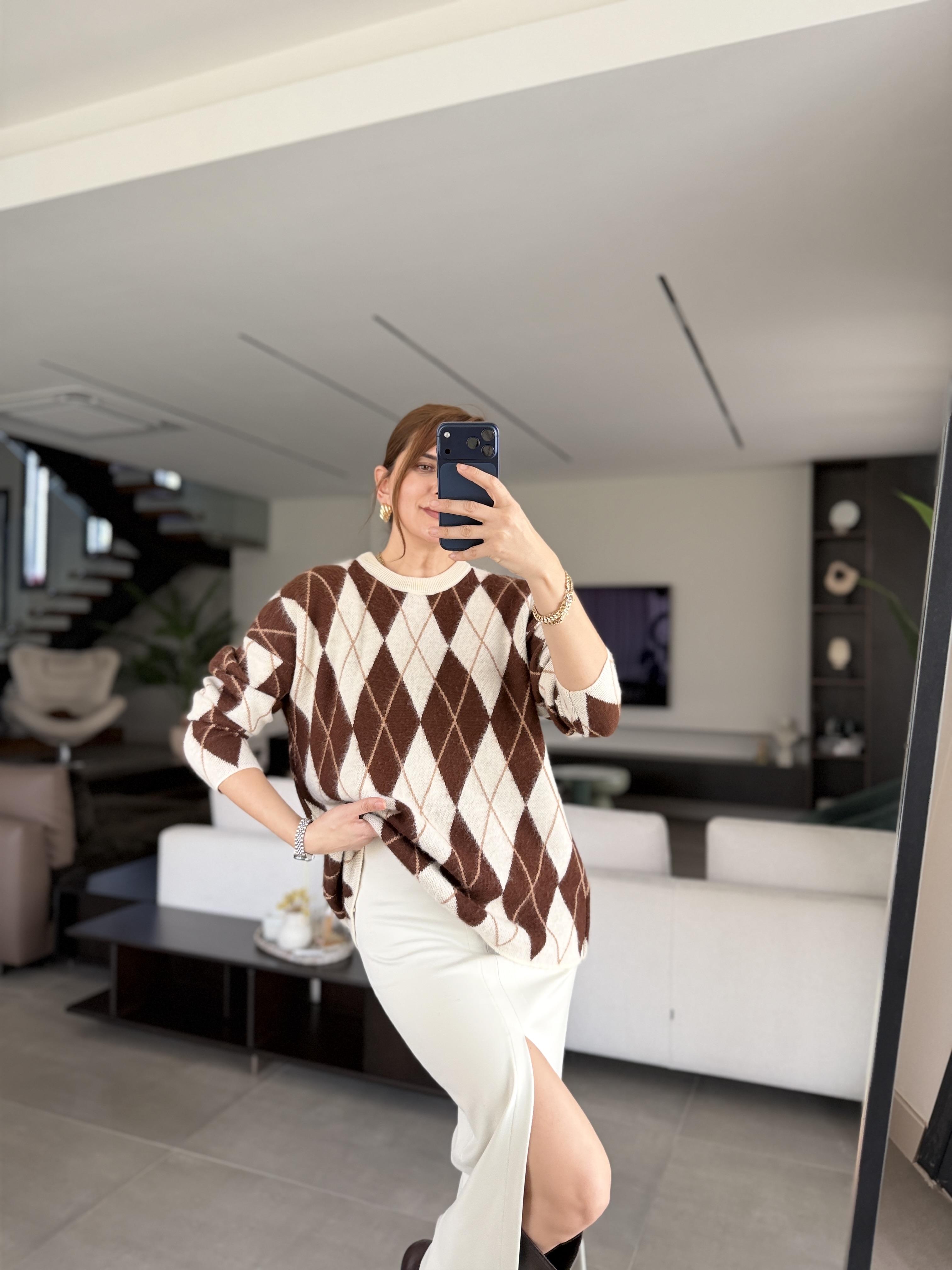 Acı Kahve Oversize Baklava Desenli Kazak