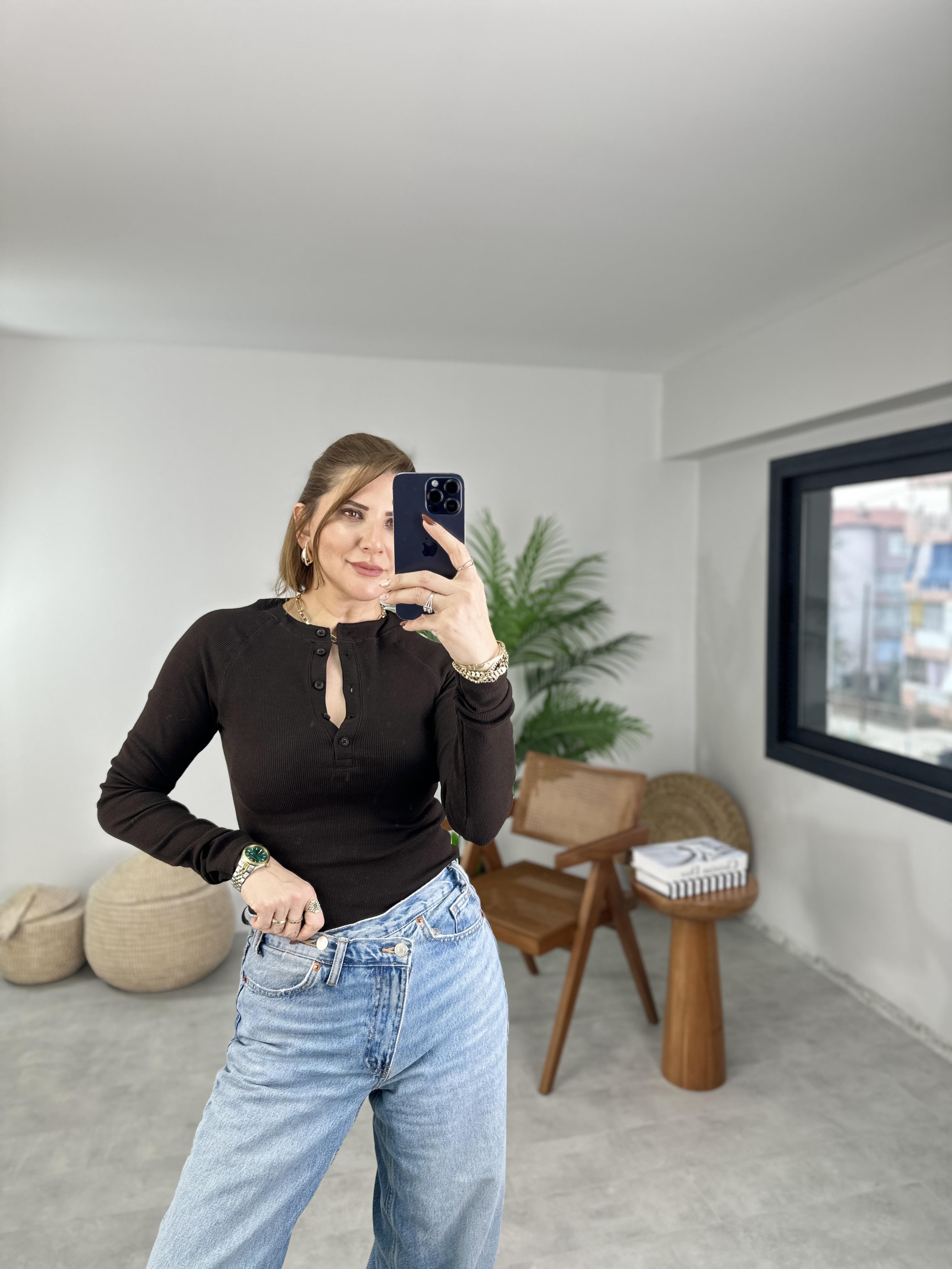 Acı Kahve Yarım Düğmeli Fitilli Bluz