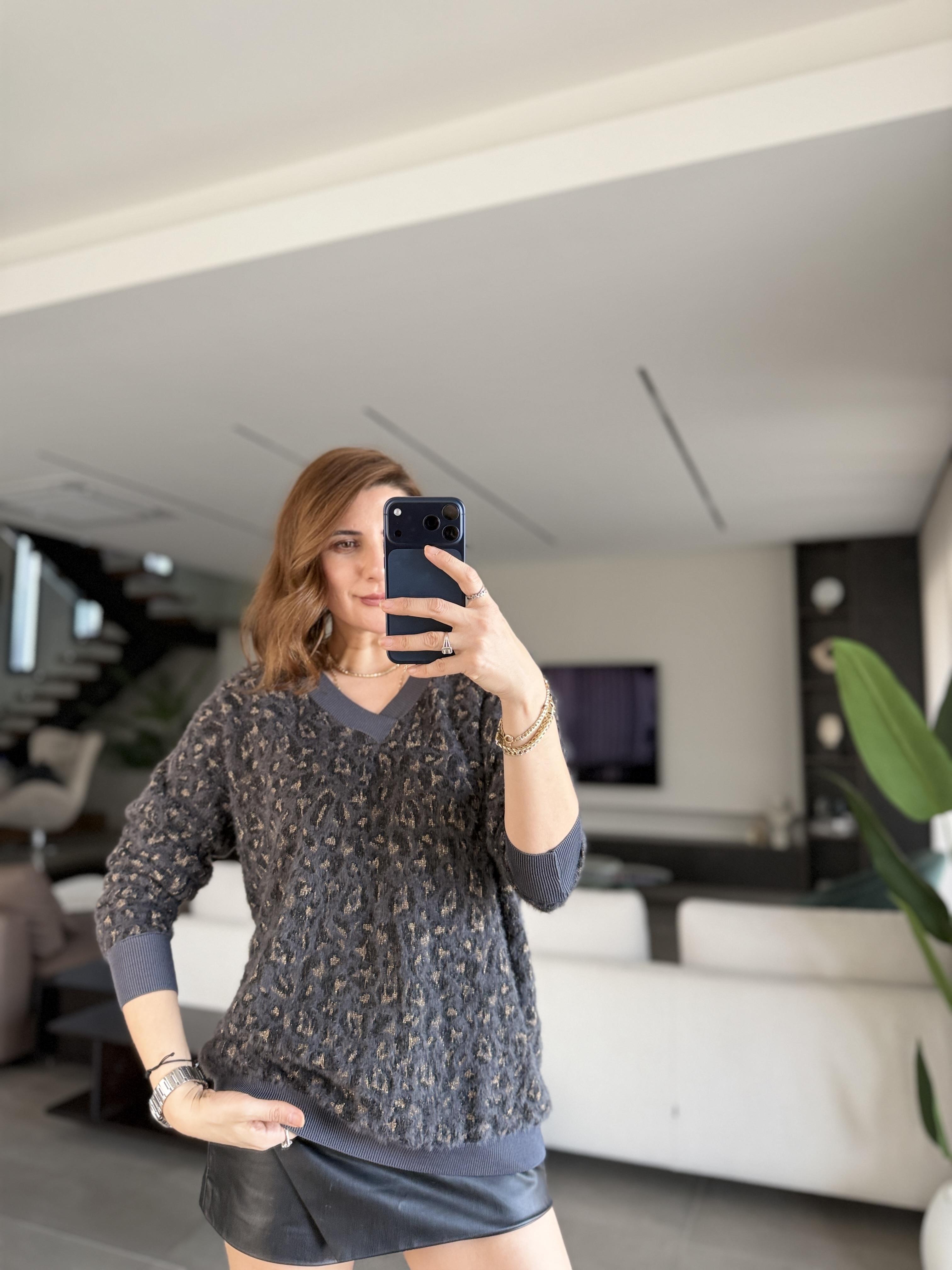 Antrasit V Yaka Leopar Desenli Triko Kazak