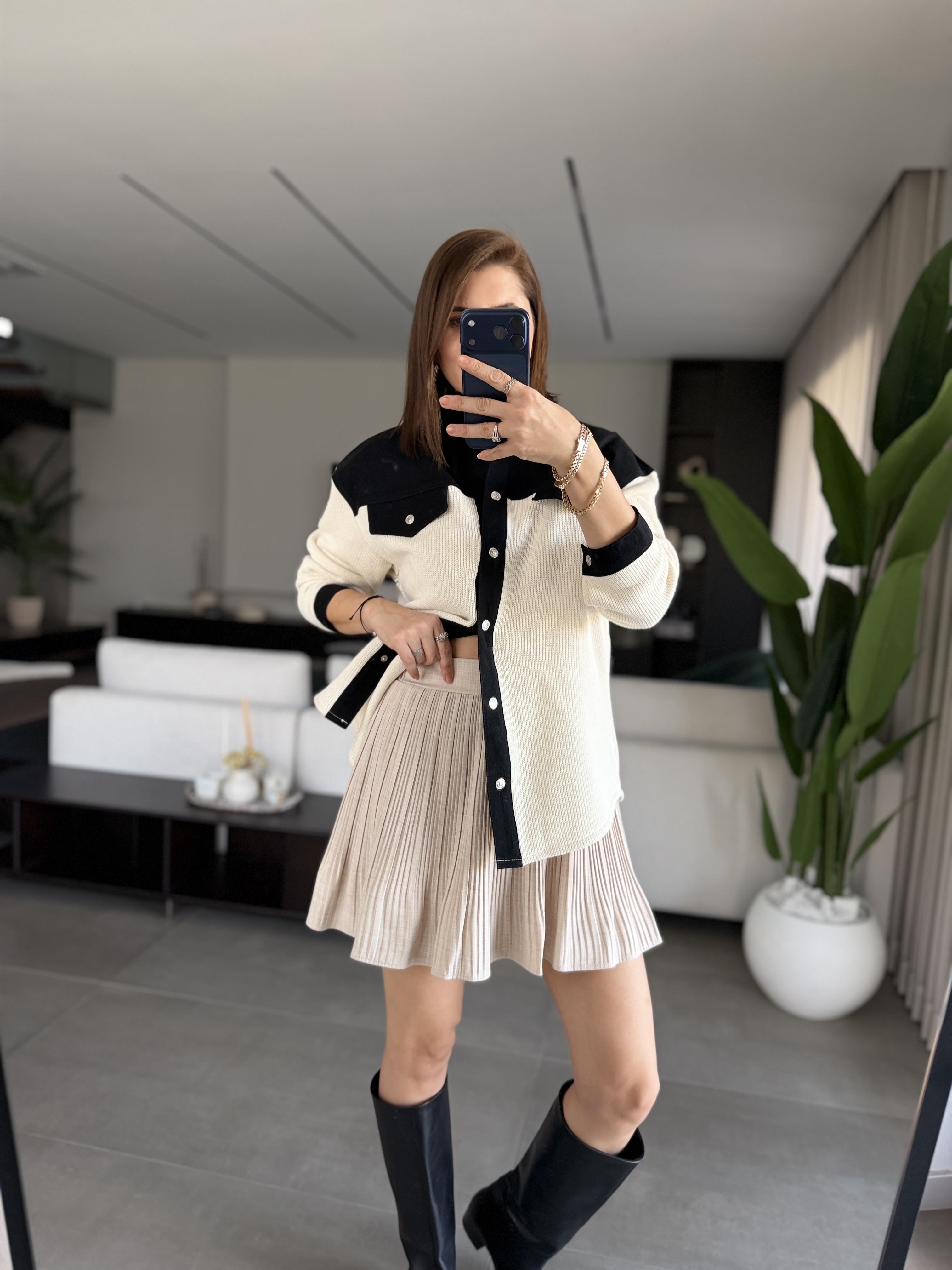 Bej Bel Lastikli Pileli Şort Etek