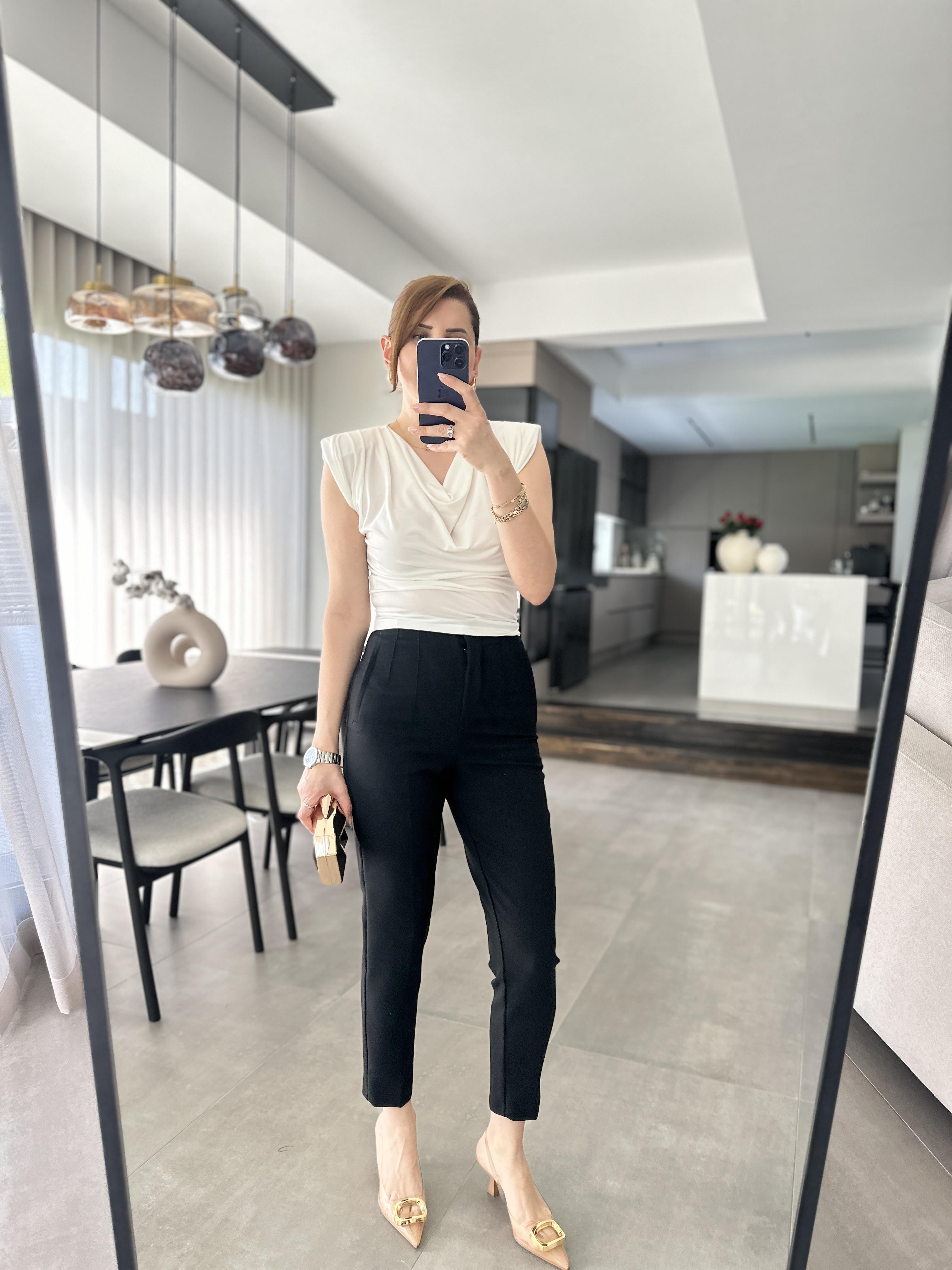 Bel Pens Detaylı Pantolon