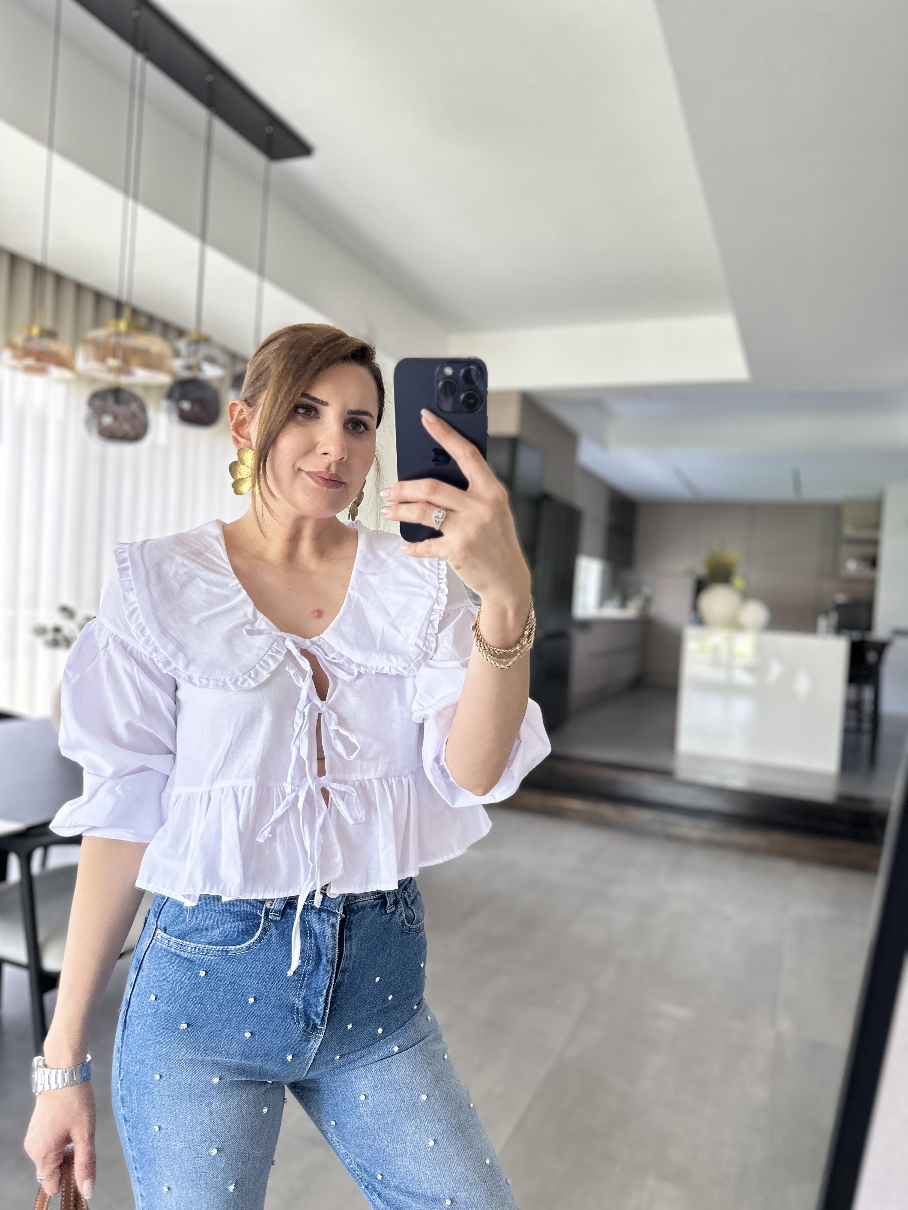 Beyaz Apeldo Önü Bağlamalı Bluz