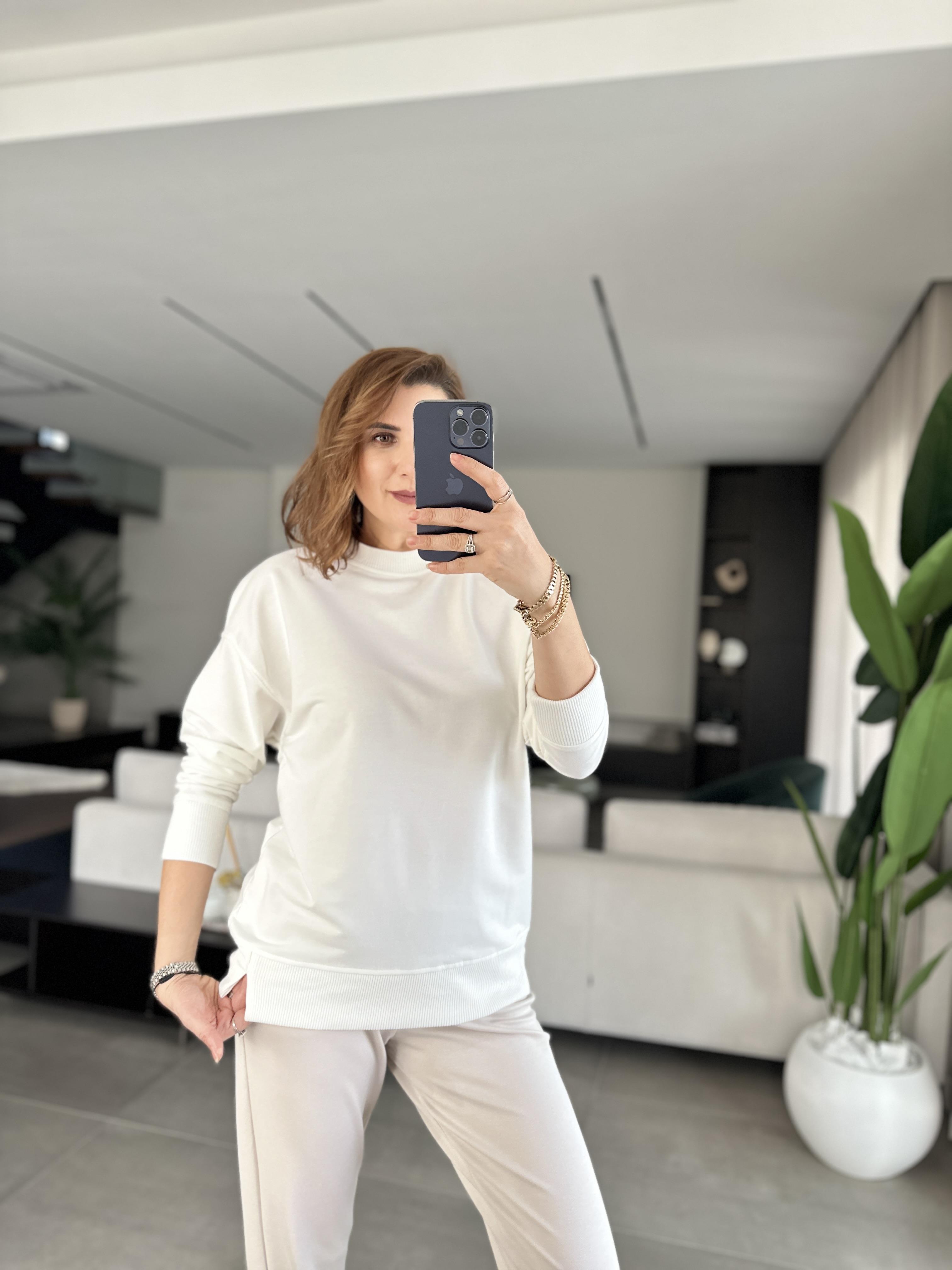Beyaz Basic Bisiklet Yaka Sweat