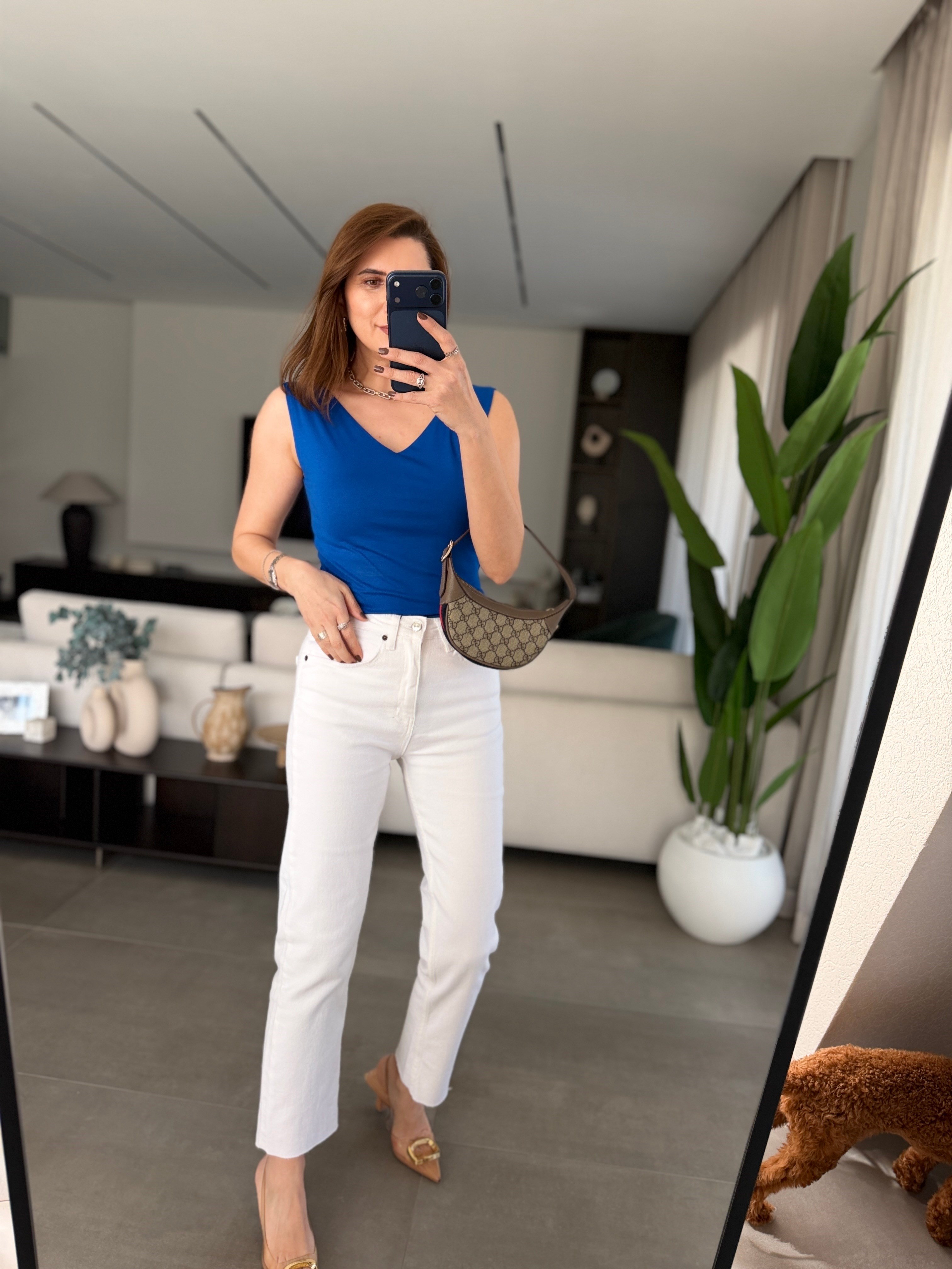 Beyaz Kesik Paça Jean