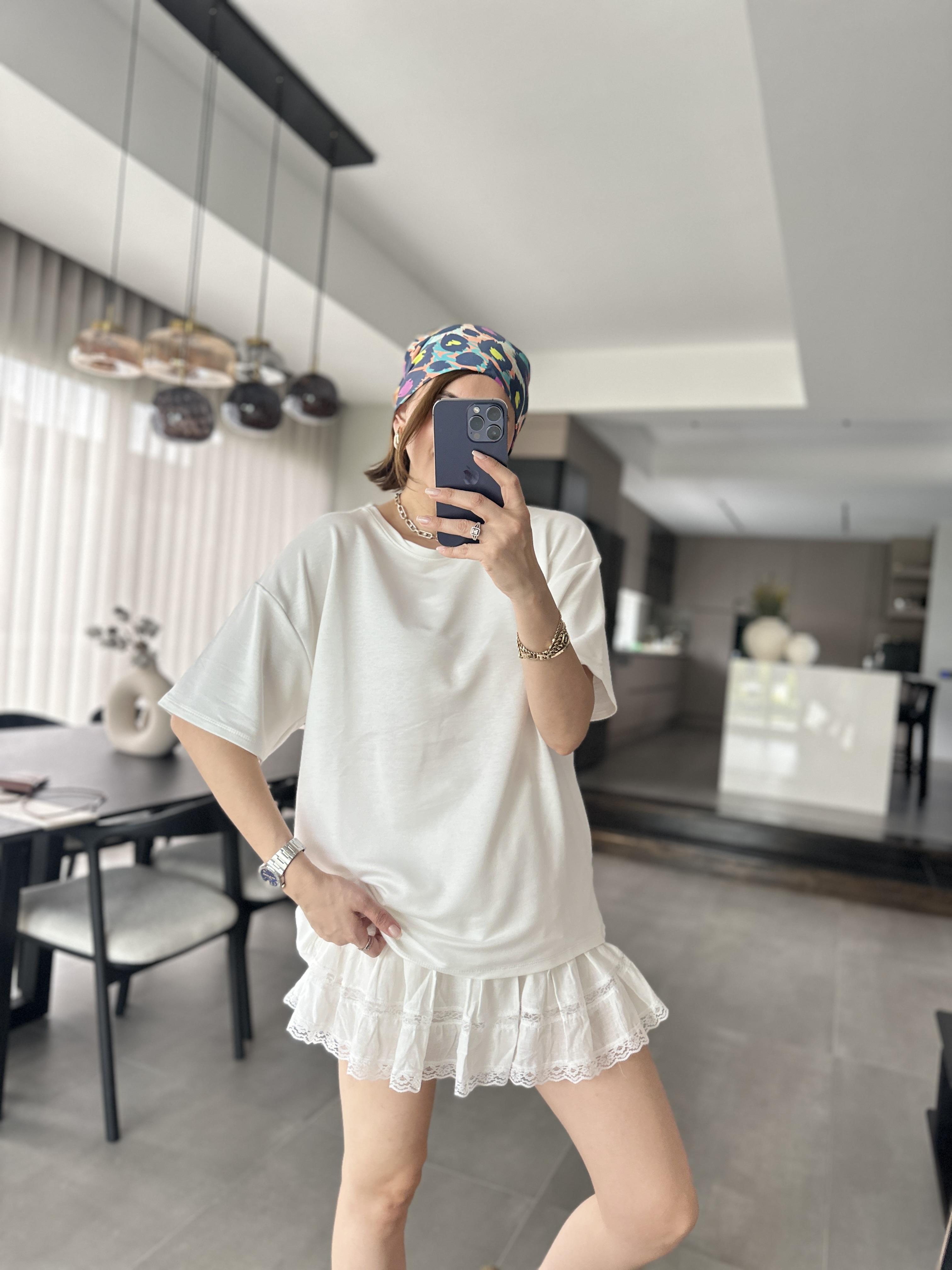 Beyaz Lulin Bisiklet Yaka T-shirt