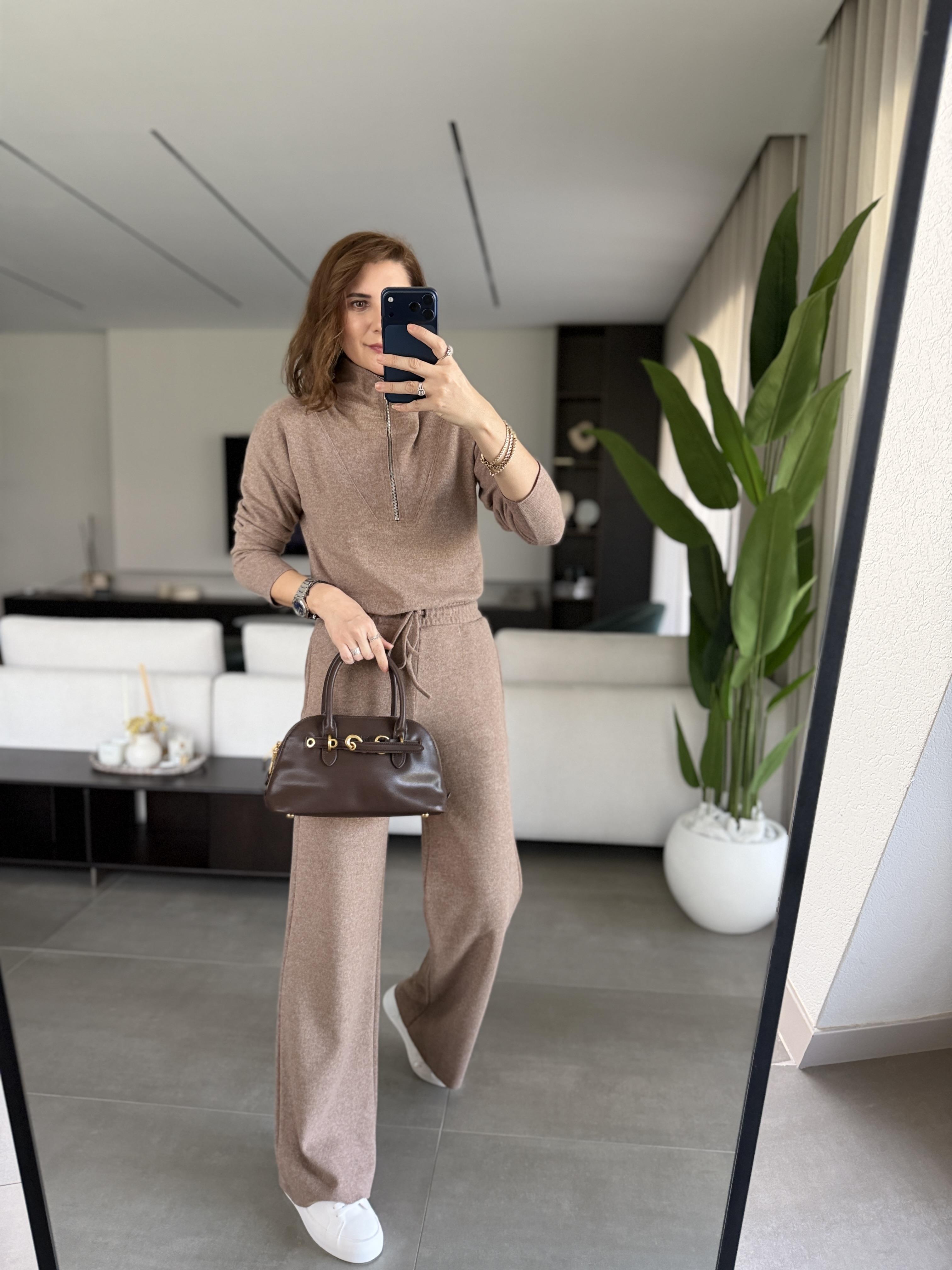 Camel Dik Yaka Yarım Fermuarlı Takım