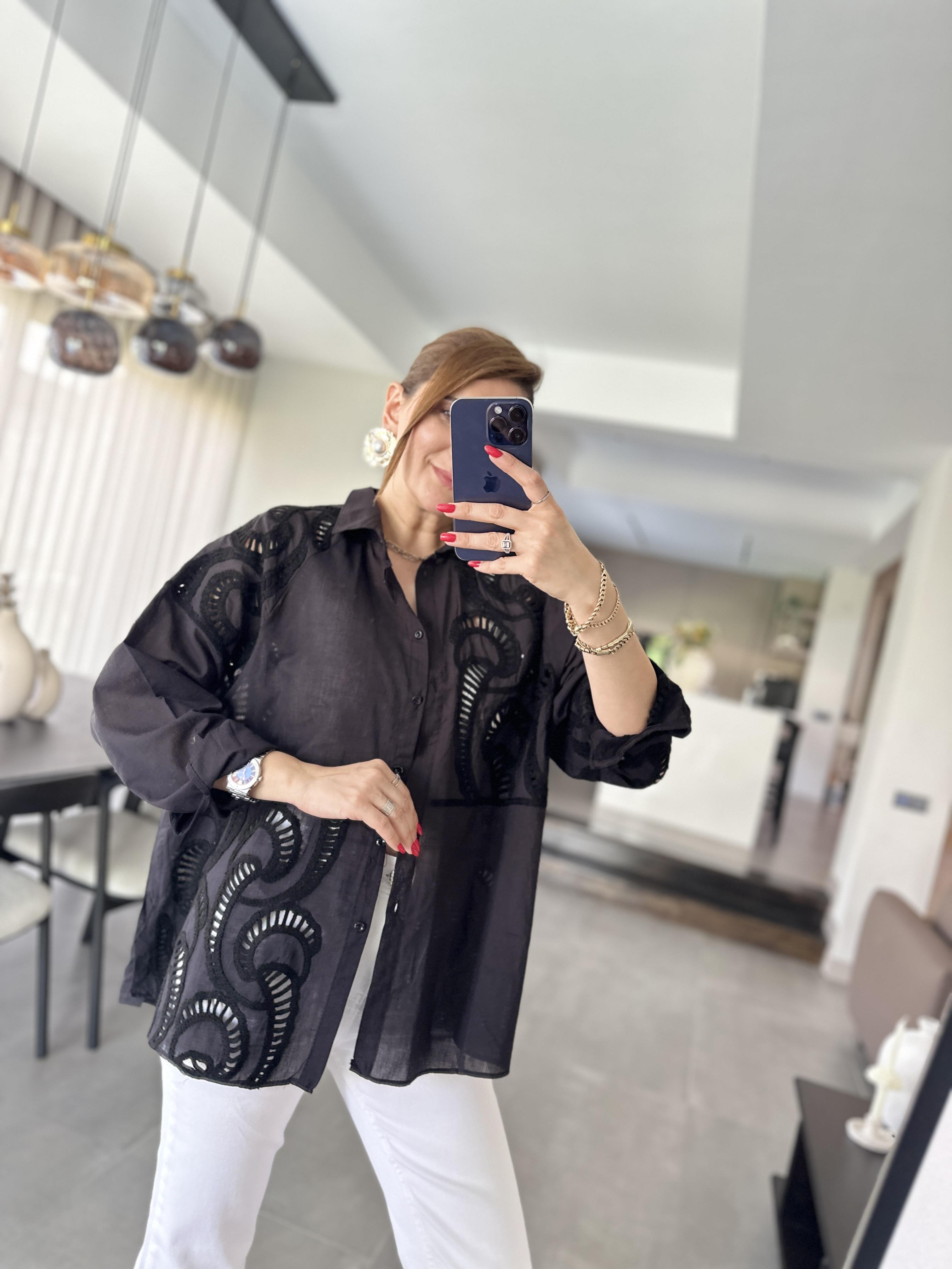 Çapraz Nakışlı Gömlek