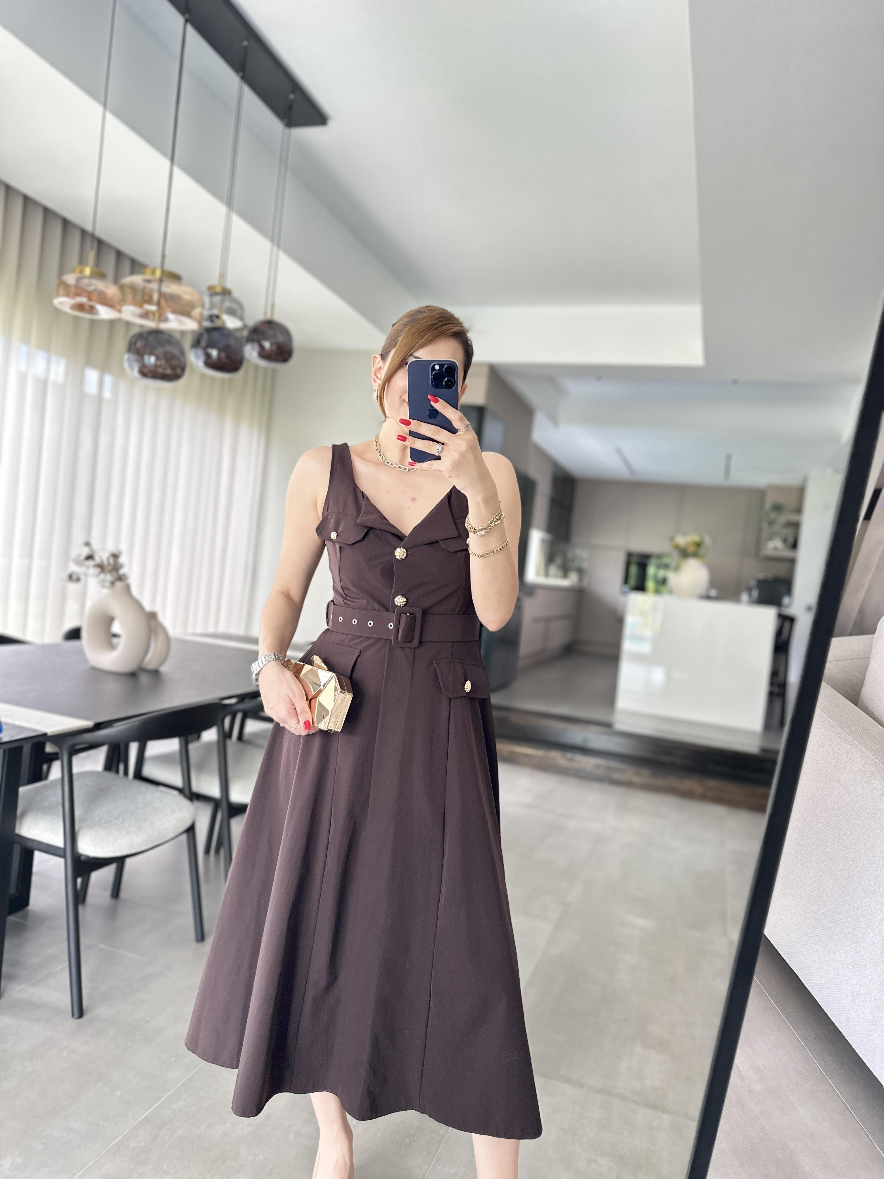 Cep Görünümlü Kemerli Kolsuz Elbise