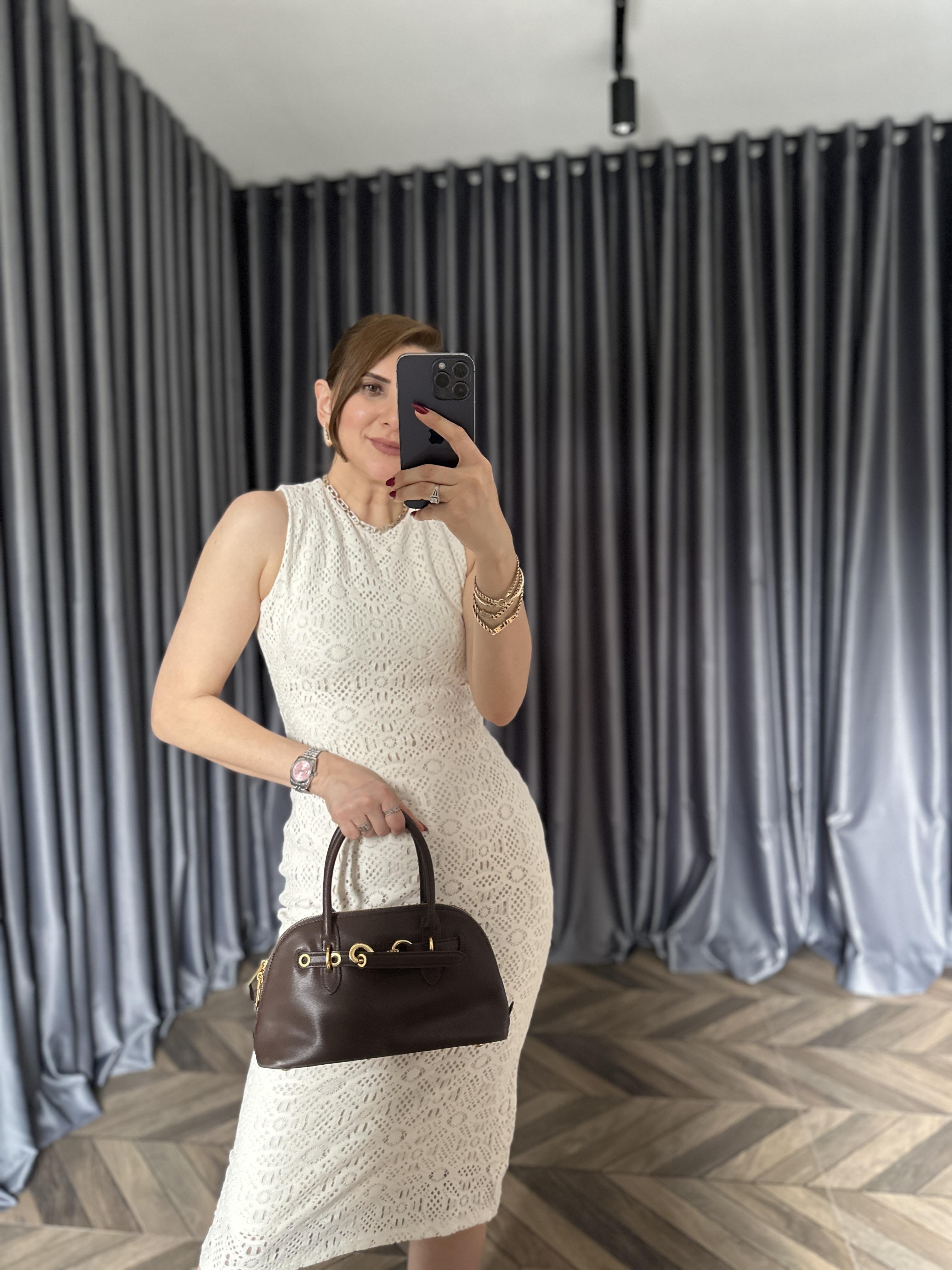 Dantel Kolsuz Elbise