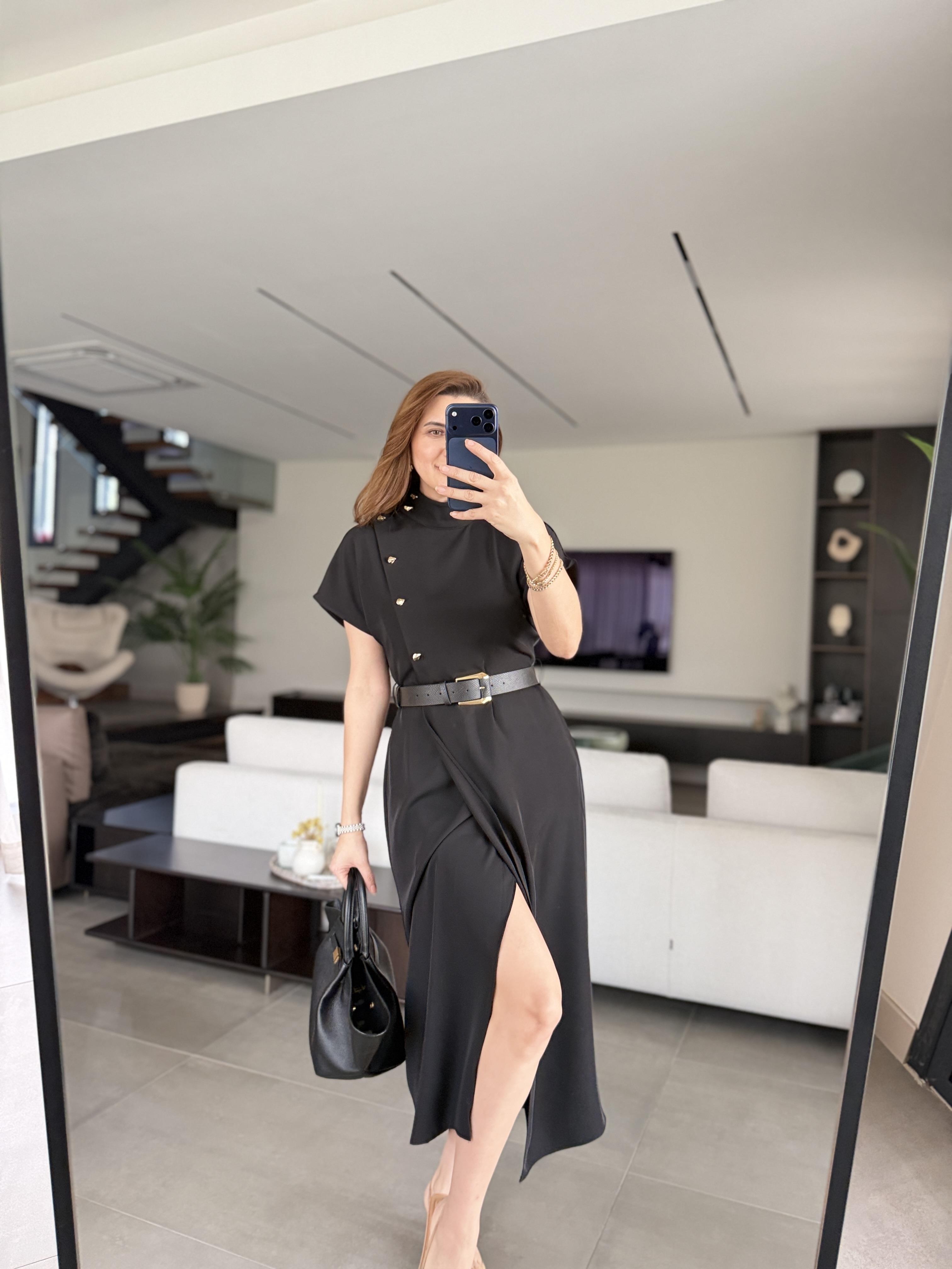 Düğme Ve Kemer Detaylı Elbise