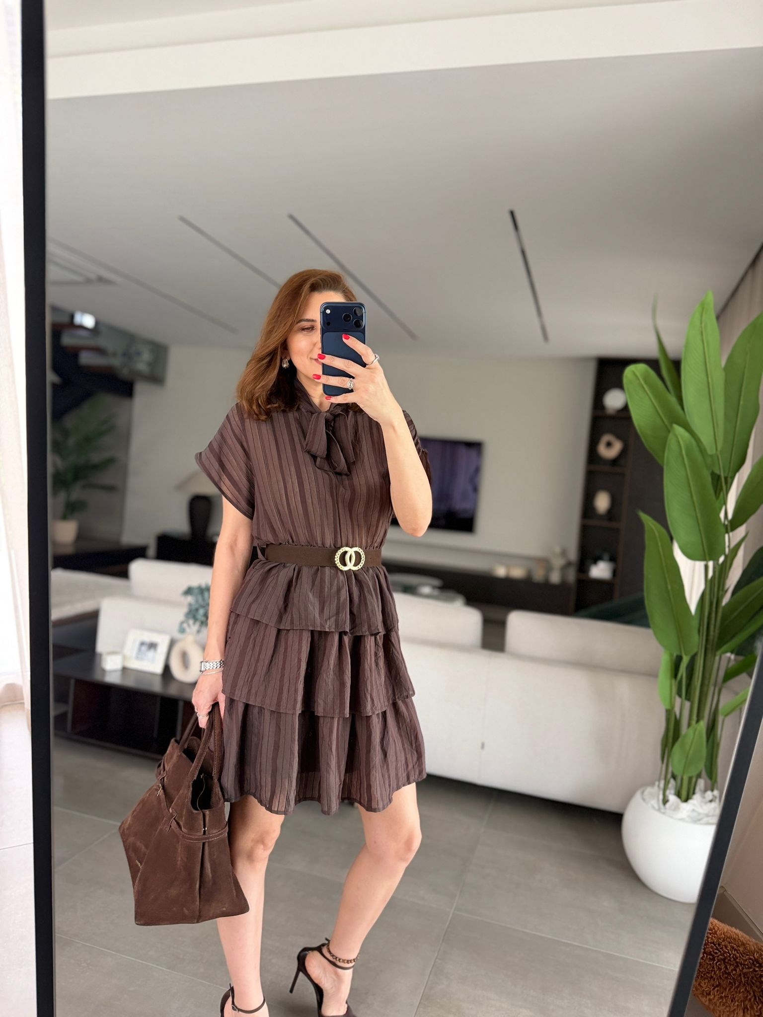 Eteği Katlı Viosel Çizgi Elbise