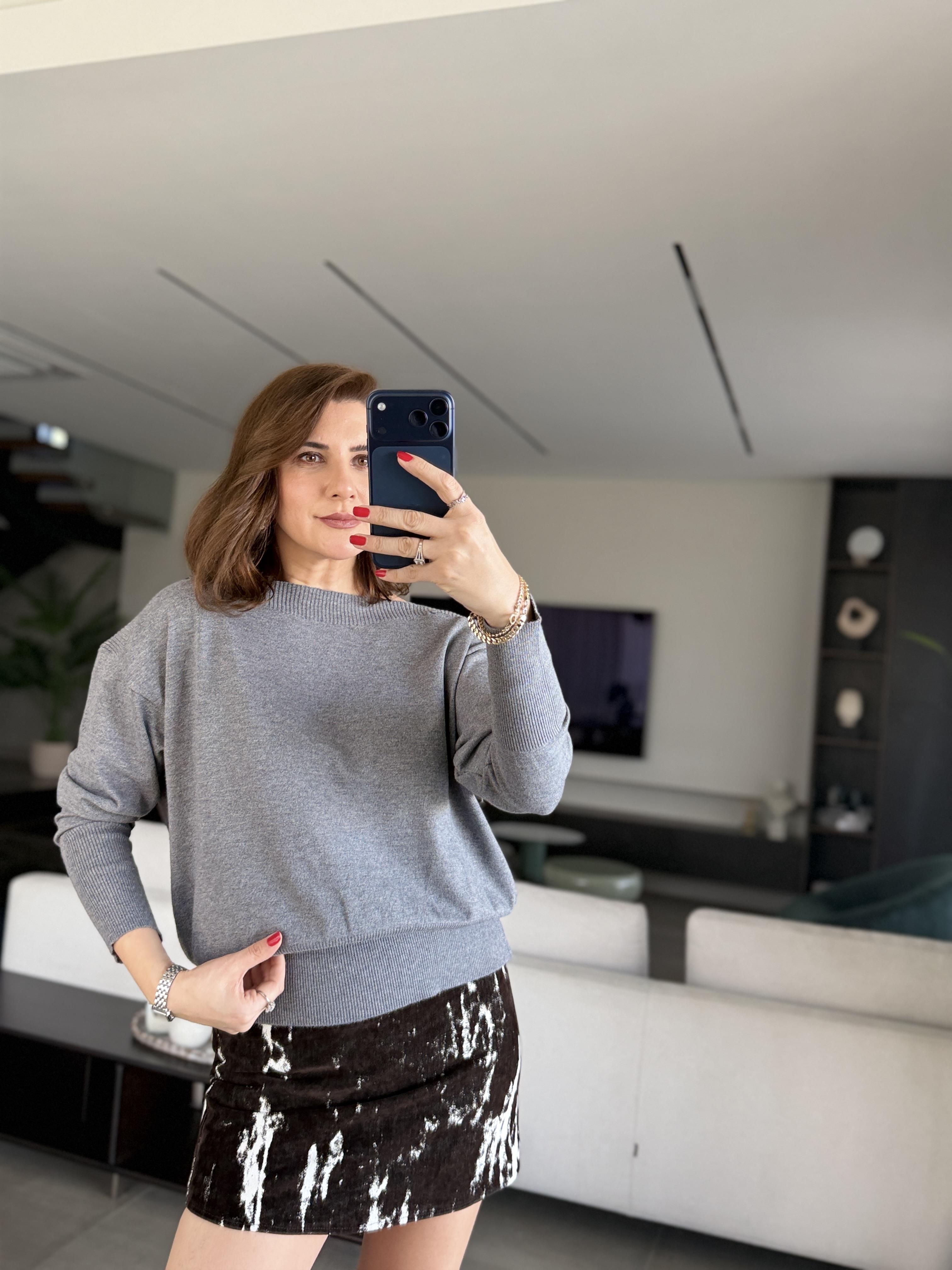 Gri Sohu Kayık Yaka Bluz