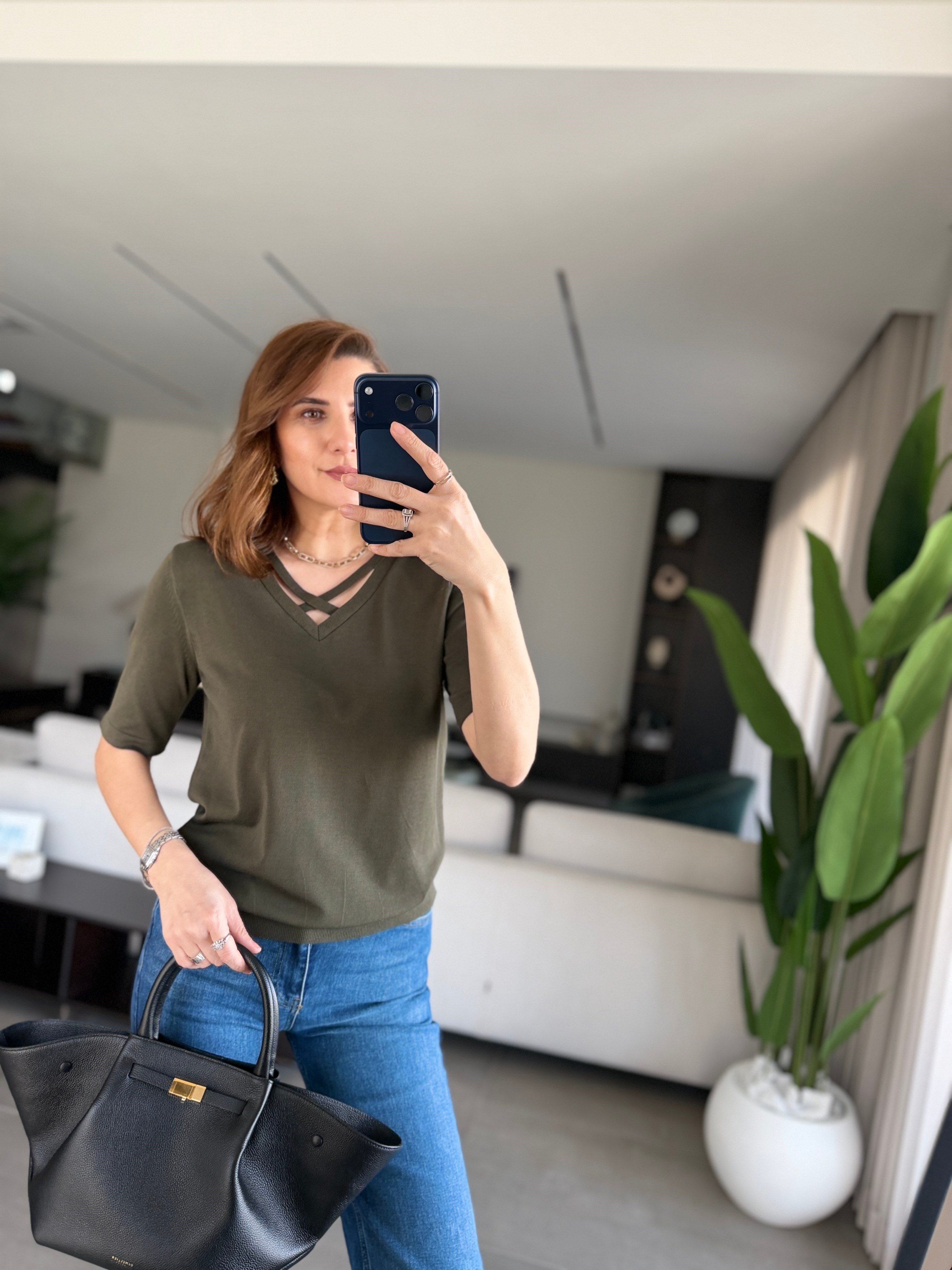 Haki V Yaka Çapraz Detaylı Triko Bluz