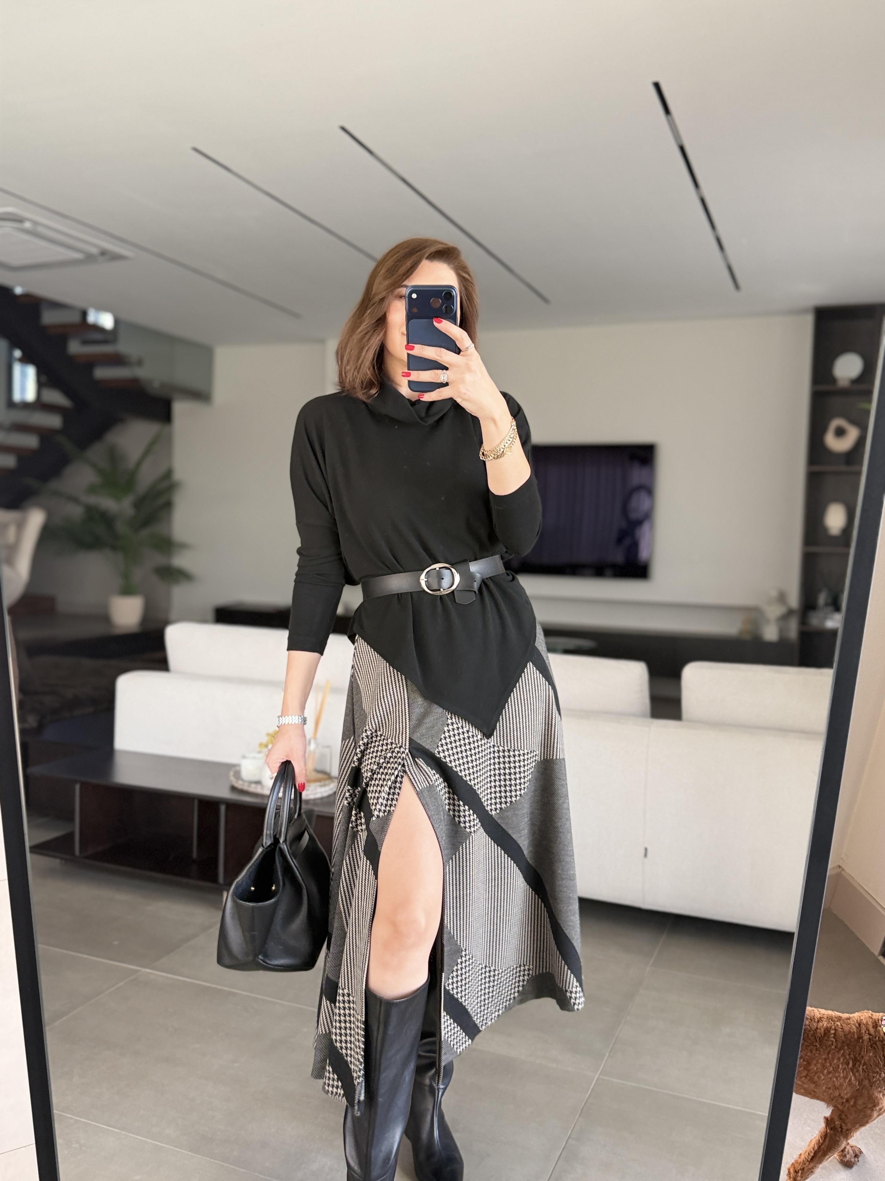 Kemerli Eteği Desenli Takım