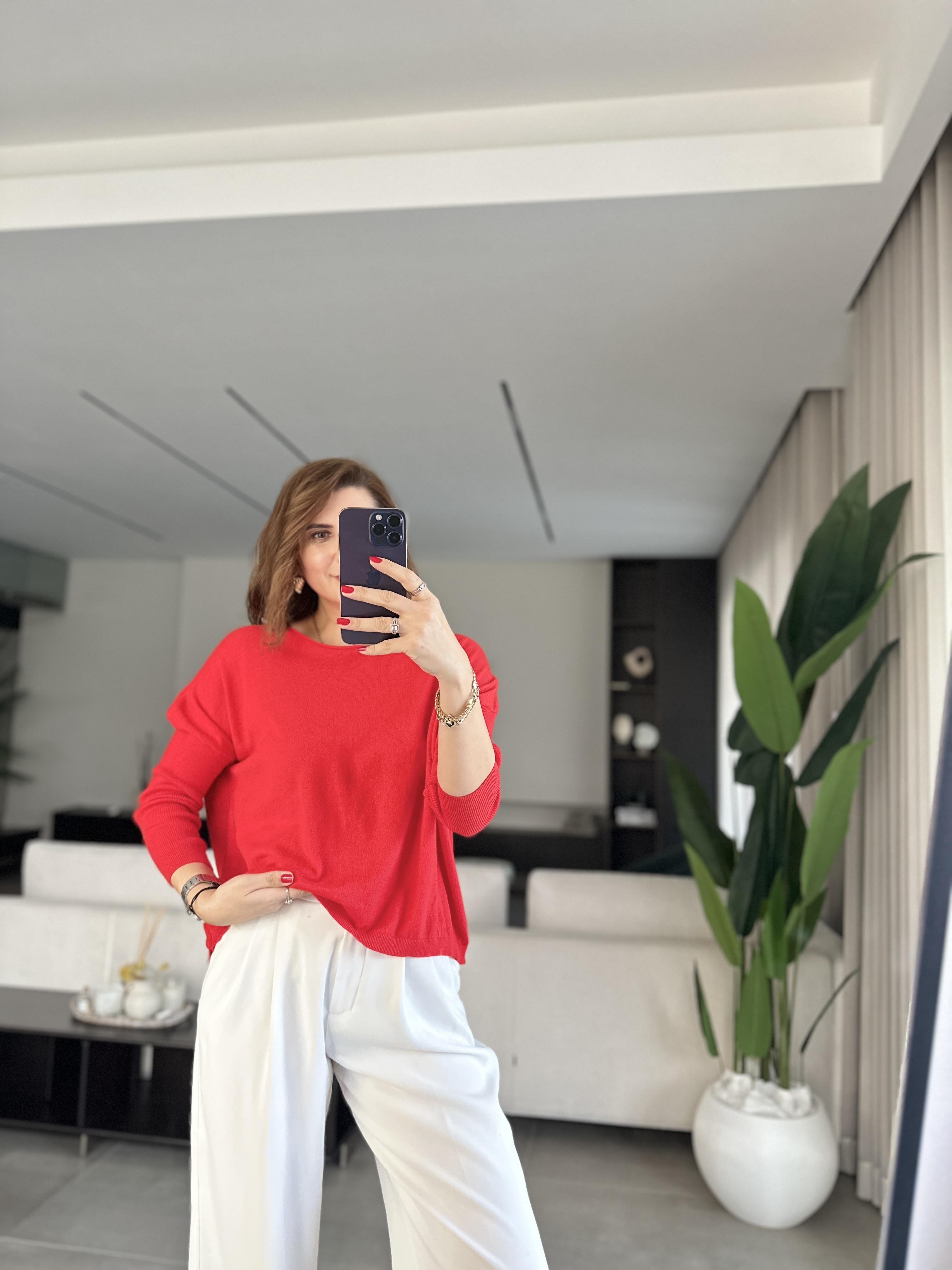 Kırmızı Rozal Kol Lastik Detaylı Bluz